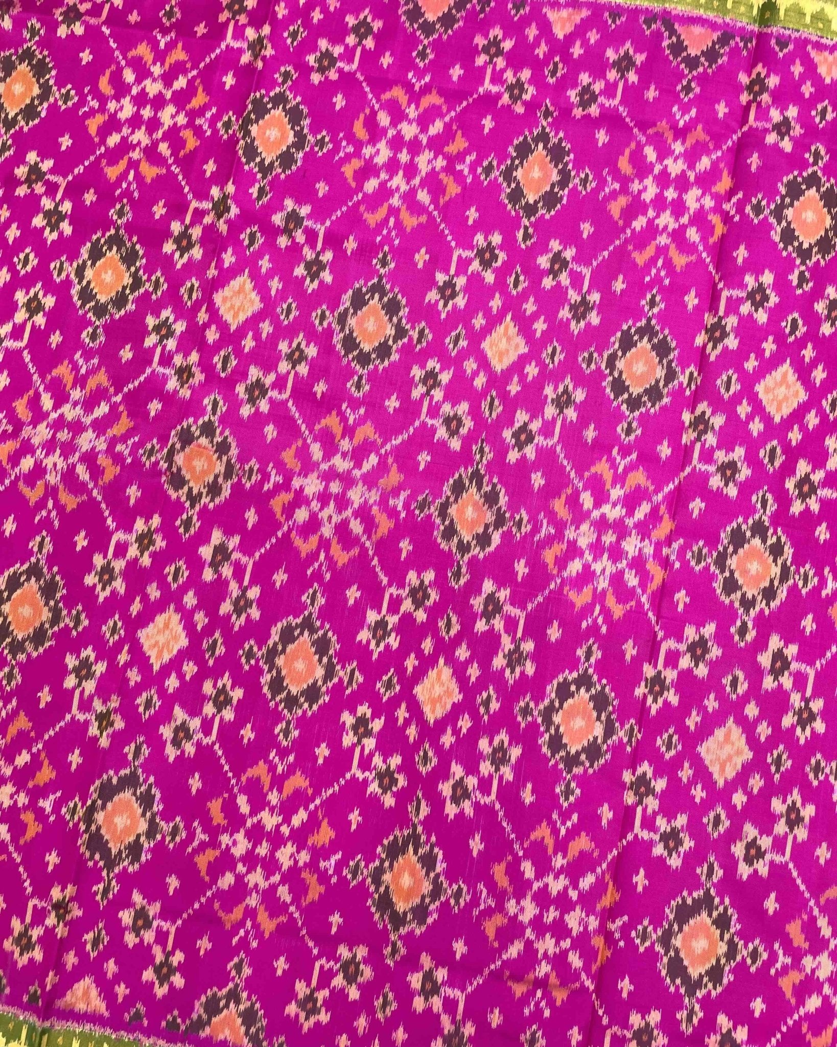 Green & Pink Navratan Patola Saree - SindhoiPatolaArt