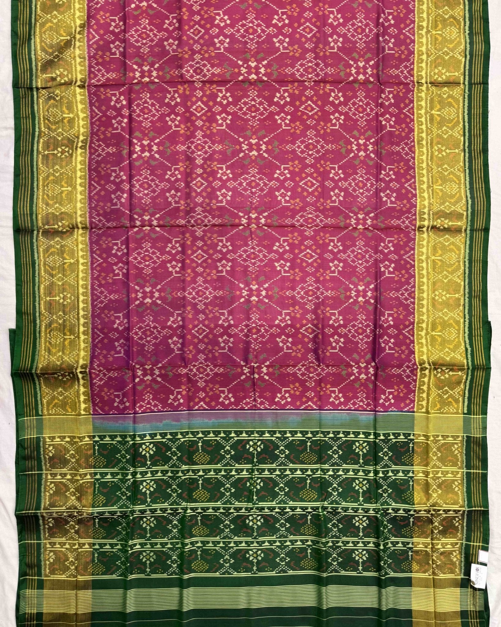 Green & Pink Navratan Patola Saree - SindhoiPatolaArt