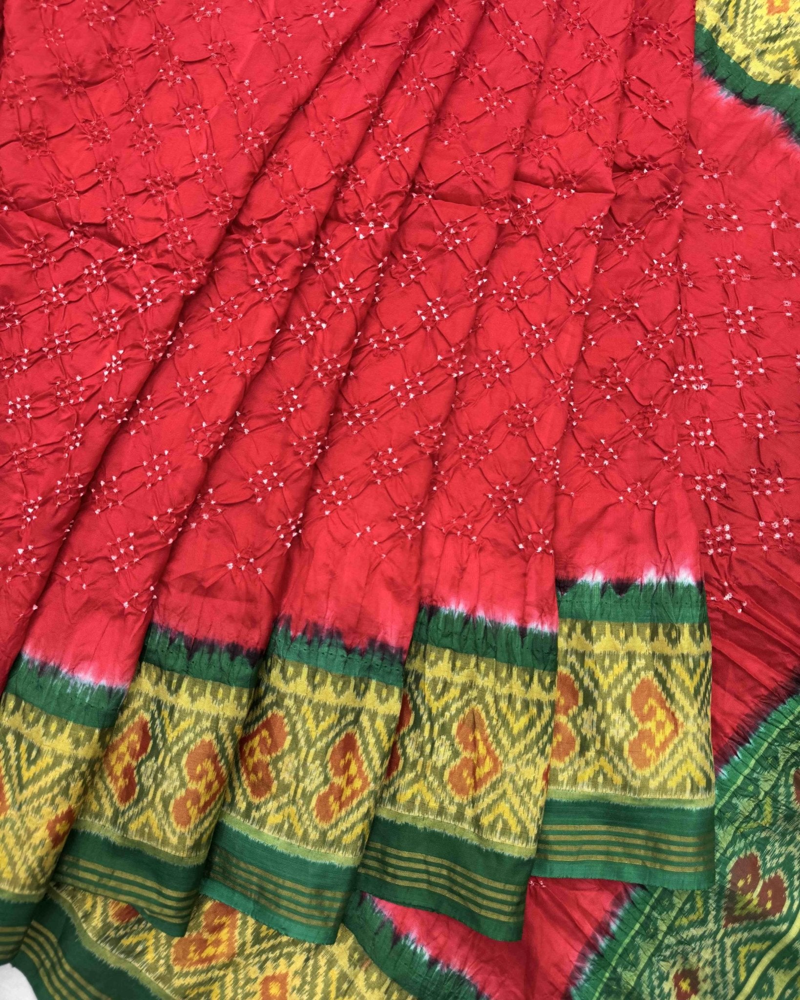 Green & Red Bandhani Patola Saree - SindhoiPatolaArt