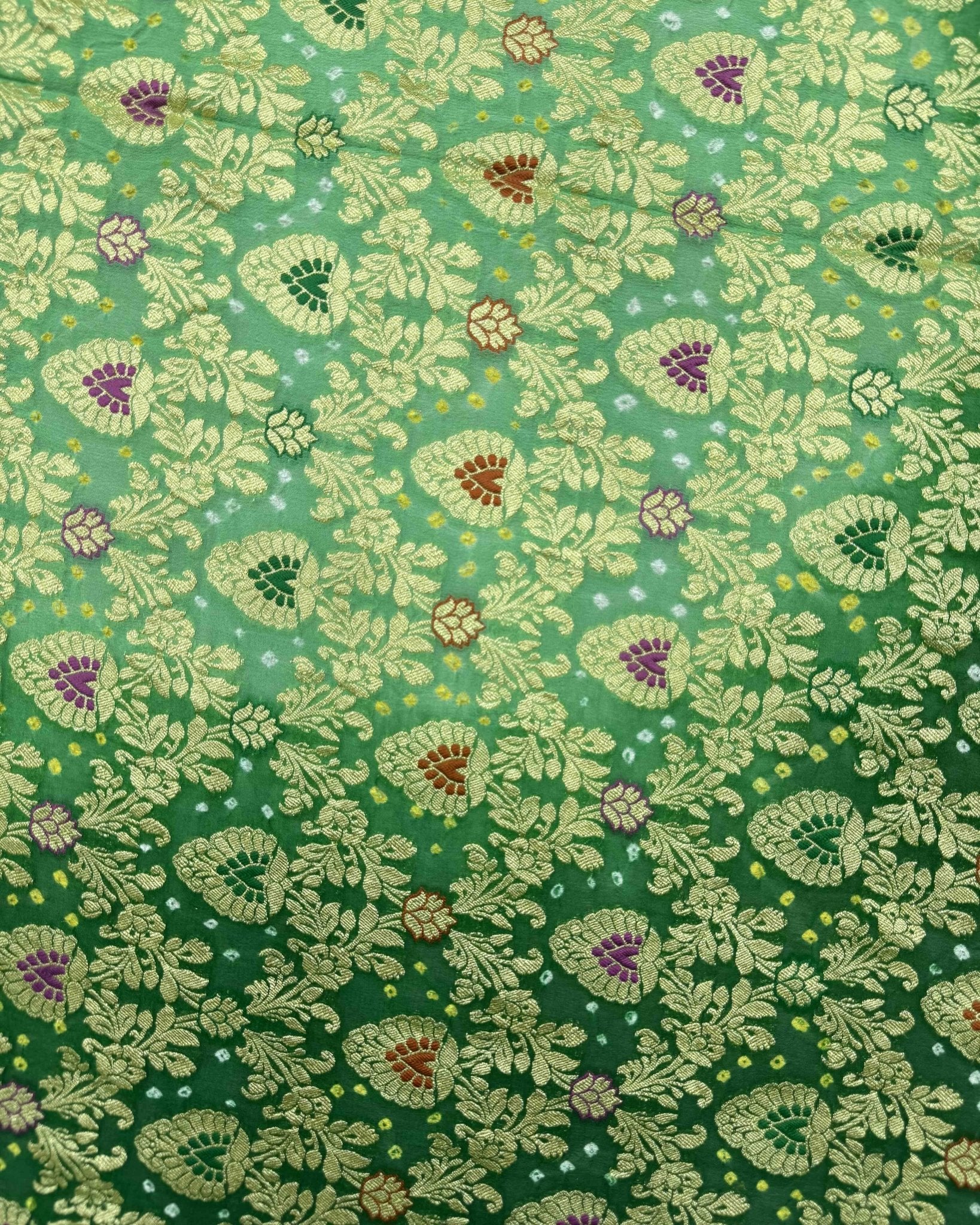 Green Shaded Banarasi Georgette Bandhani Saree - SindhoiPatolaArt