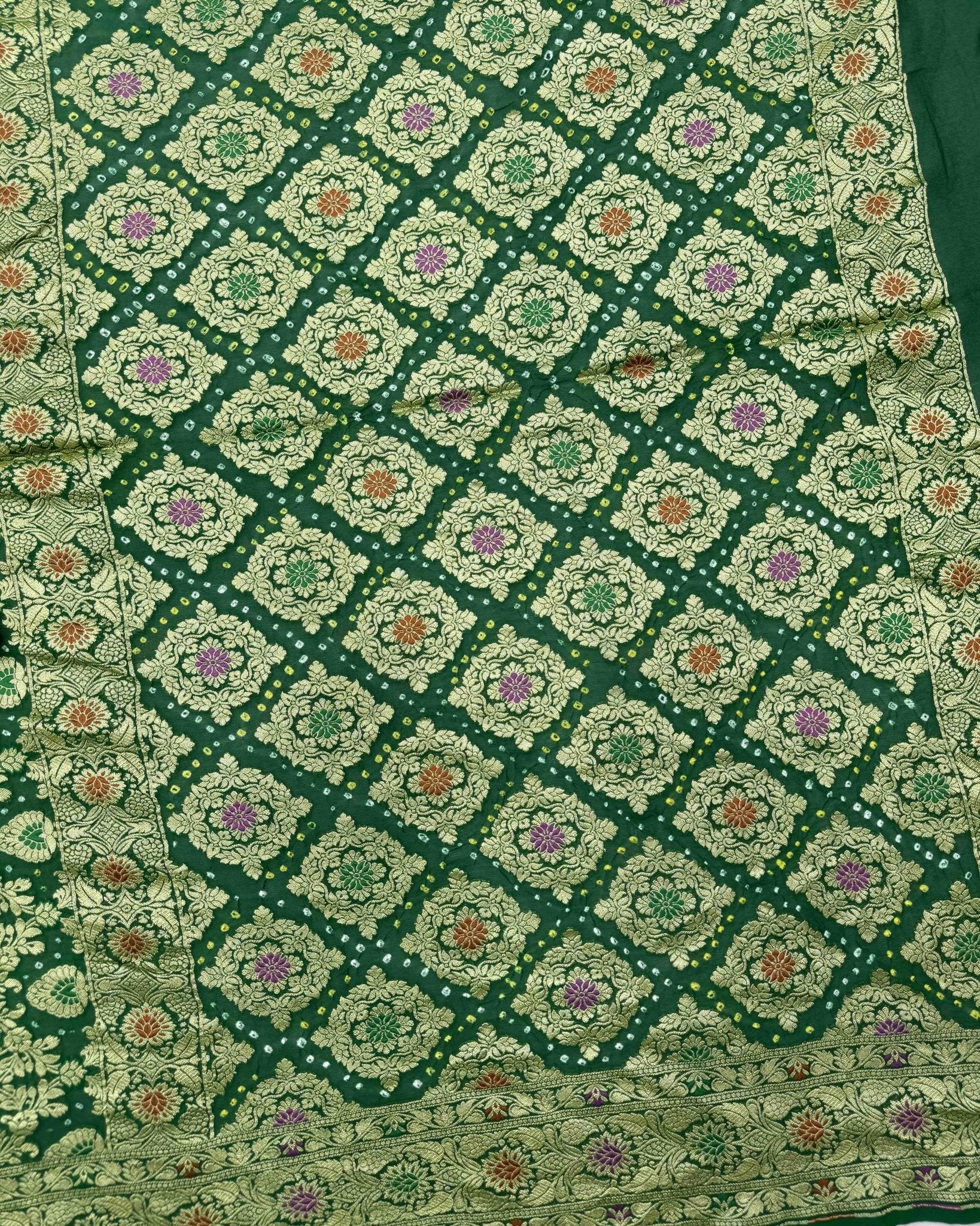 Green Shaded Banarasi Georgette Bandhani Saree - SindhoiPatolaArt