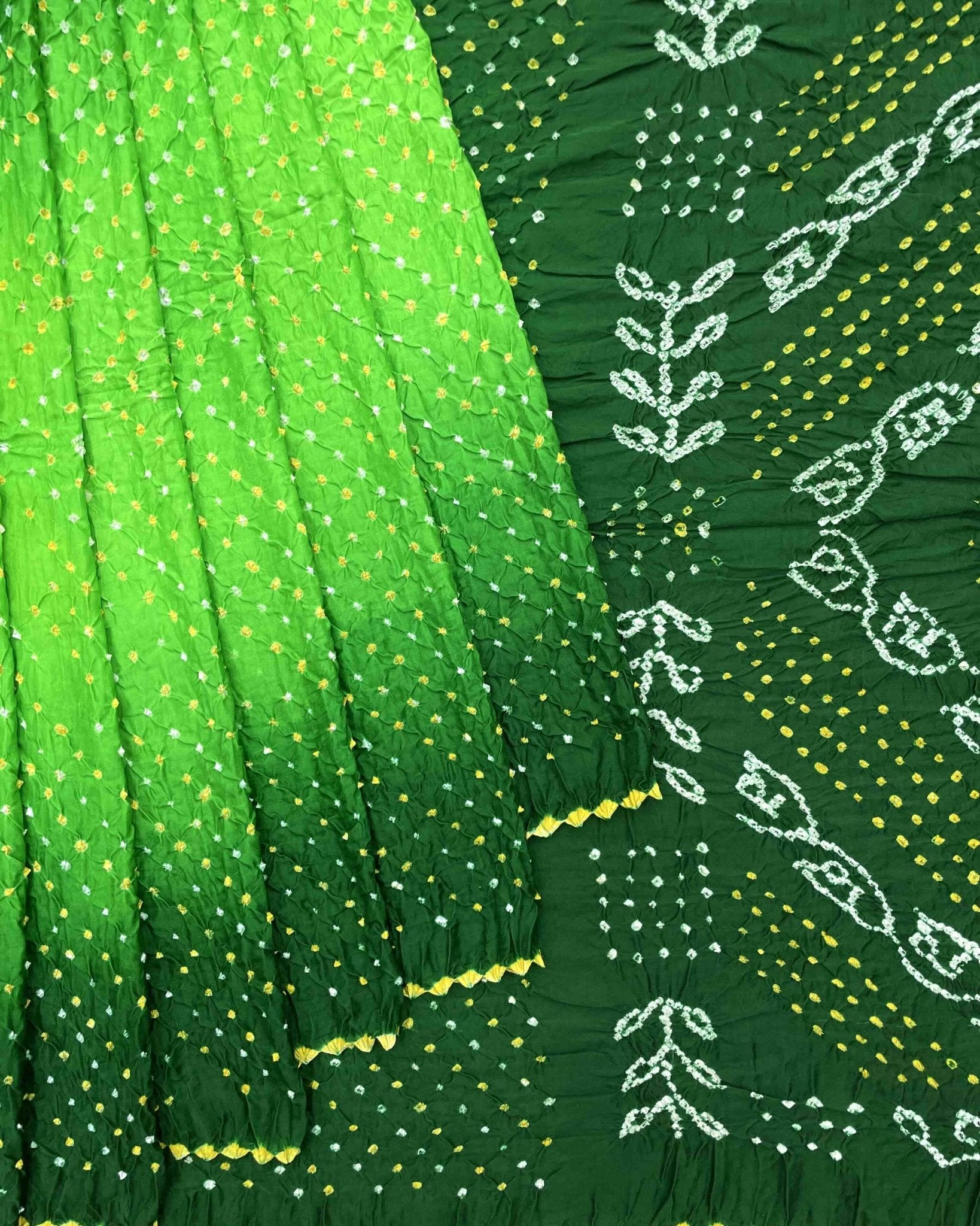 Green Shaded Gajji Silk Bandhani Saree - SindhoiPatolaArt