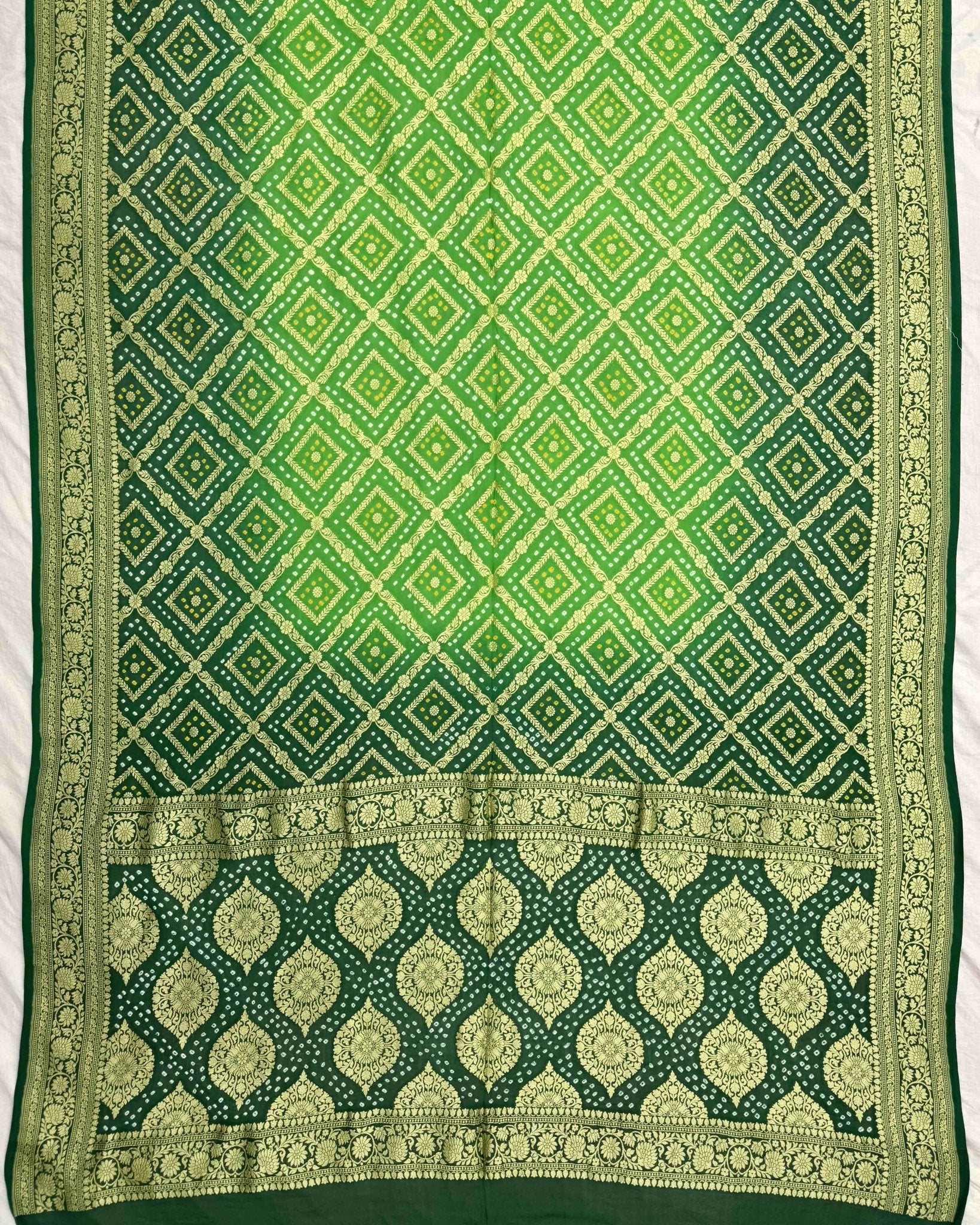 Green Shaded Georgette Bandhani Saree - SindhoiPatolaArt