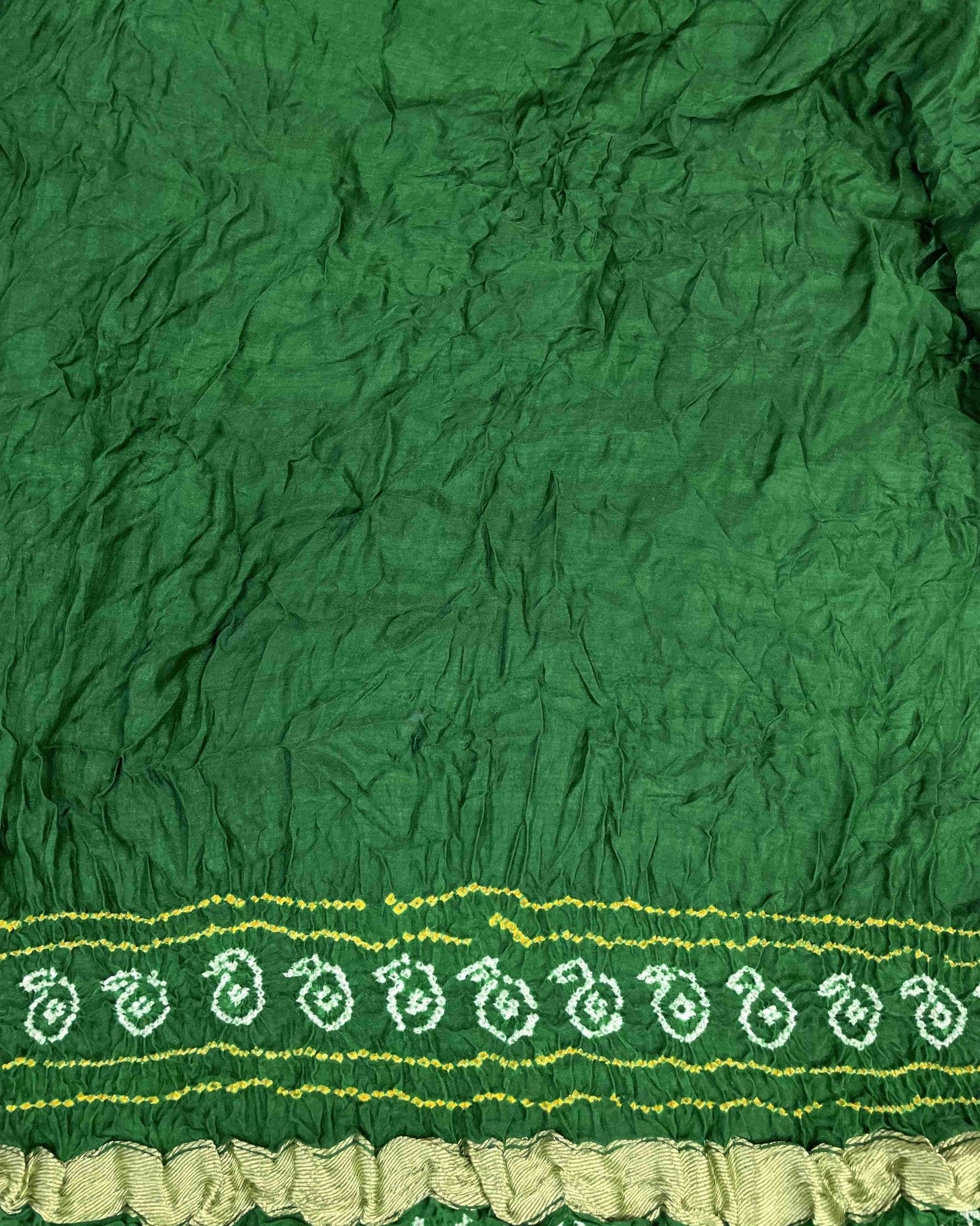 Green with Chex Pallu Gajji Silk Bandhani Saree - SindhoiPatolaArt