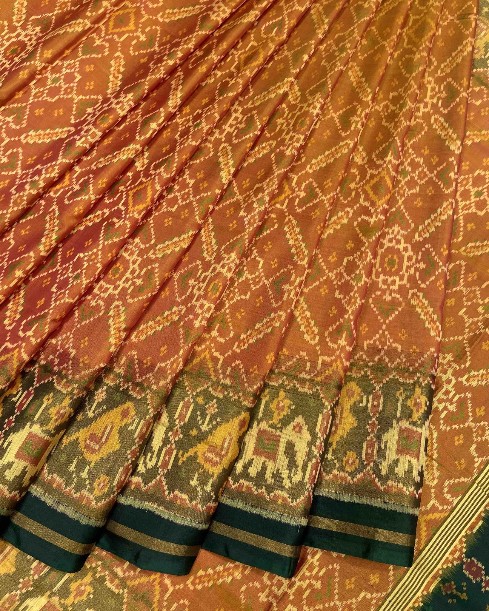 Green & Yellow Manekchowk Designer Patola Saree - SindhoiPatolaArt