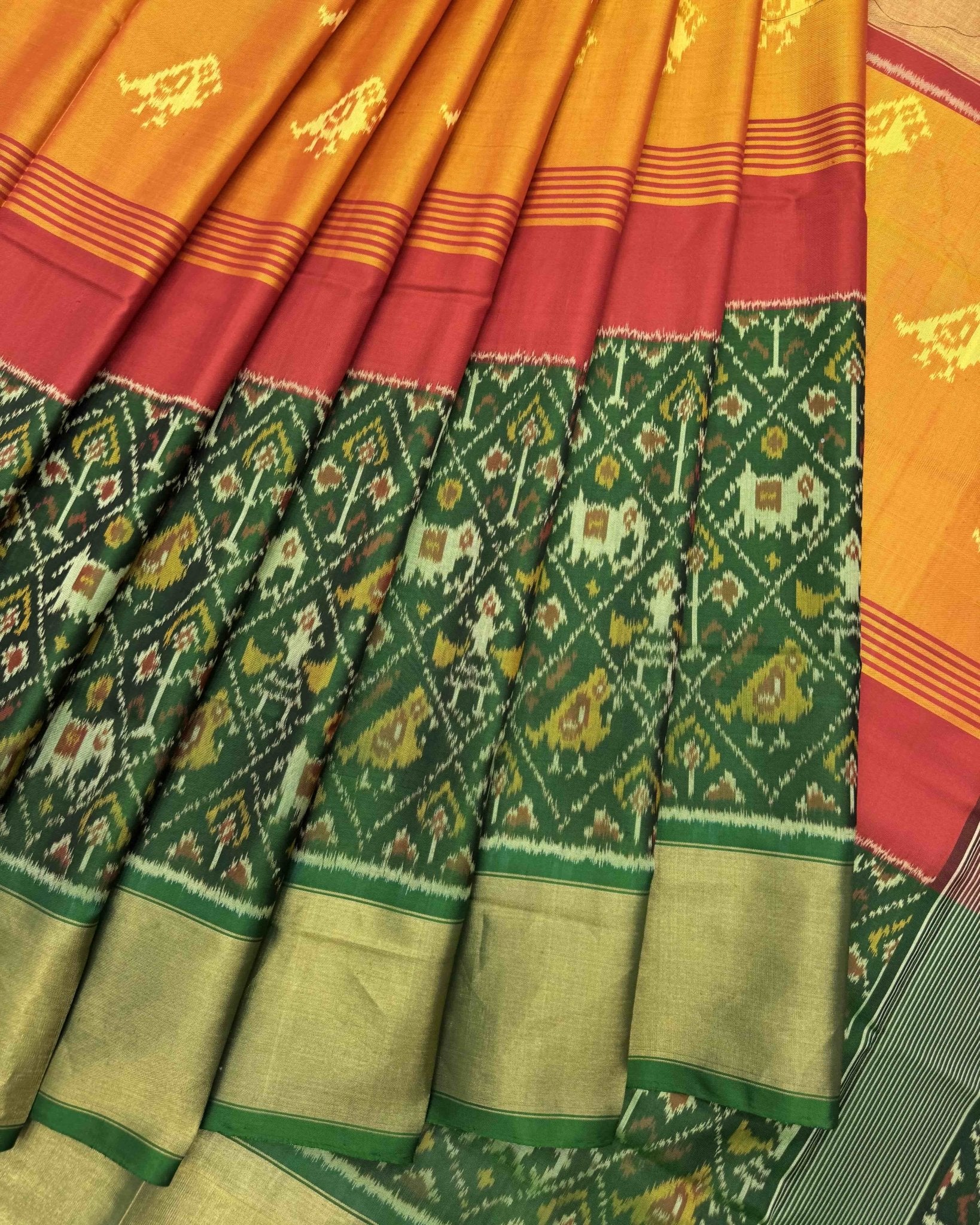 Green & Yellow Parrot with Narikunj Scut Border Patola Saree - SindhoiPatolaArt