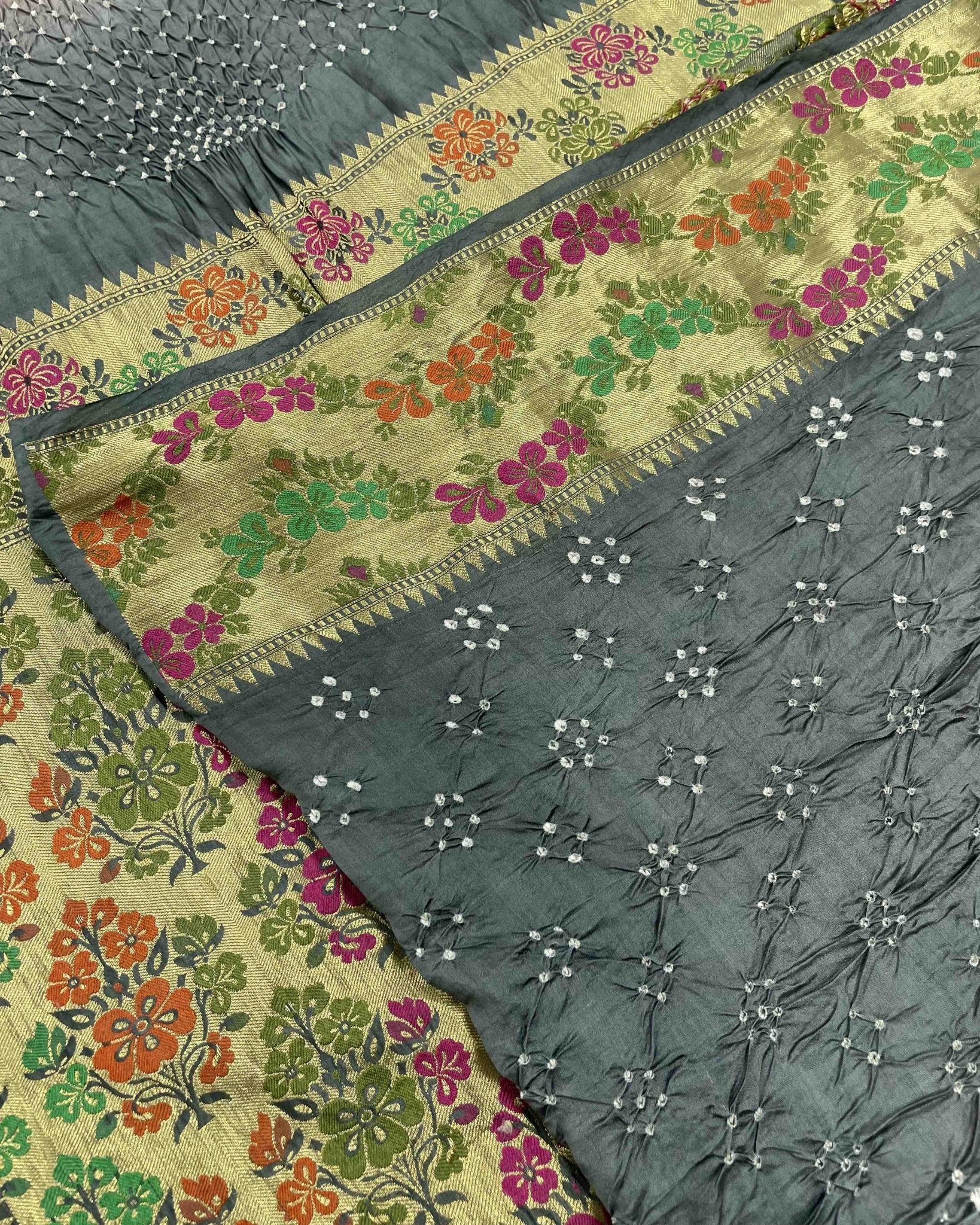 Grey & Pink Silk Banarasi Tilfi Bandhani Saree - SindhoiPatolaArt