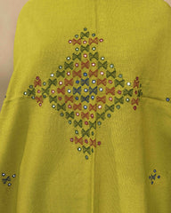 Light Mehendi Green Butta Mirror & Corner Mirror Kutchi Woolen Shawl - SindhoiPatolaArt