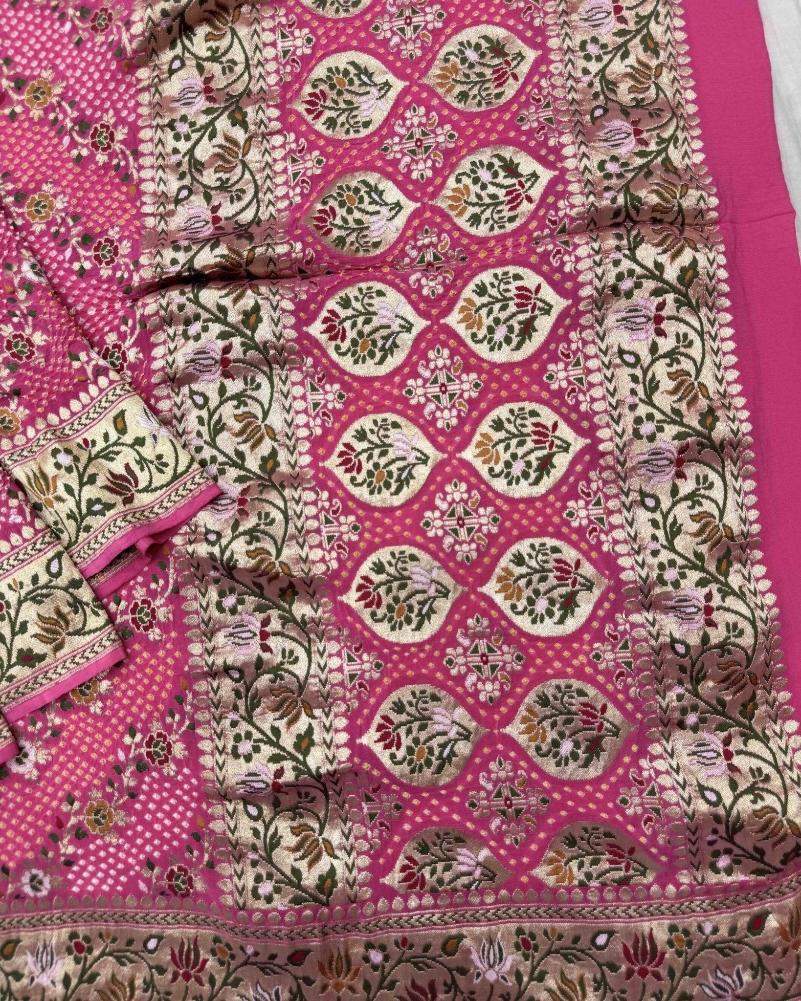 Light Pink Georgette Khaddi Bandhani Saree - SindhoiPatolaArt