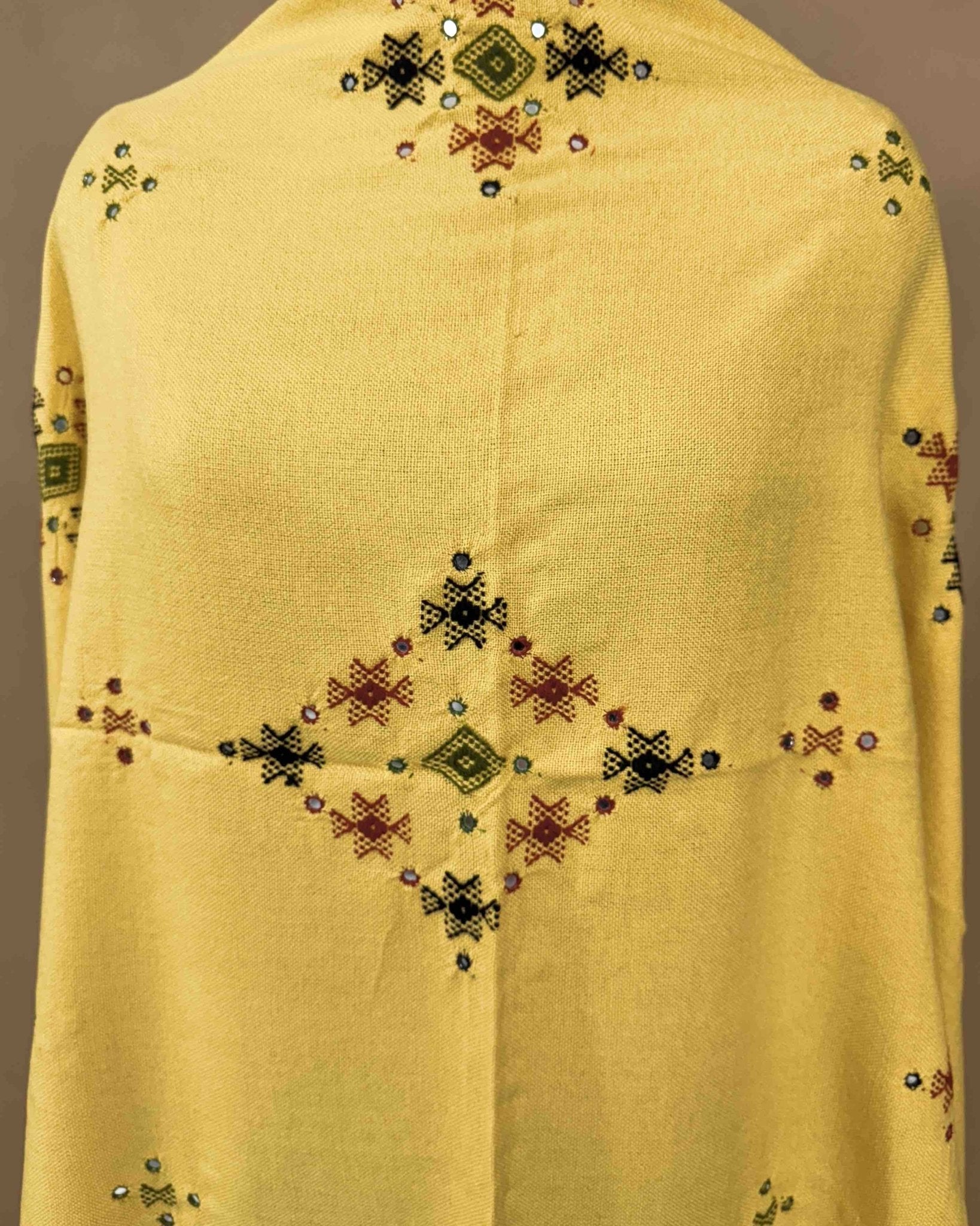 Light Yellow Chomukh Mirror Kutchi Woolen Shawl - SindhoiPatolaArt