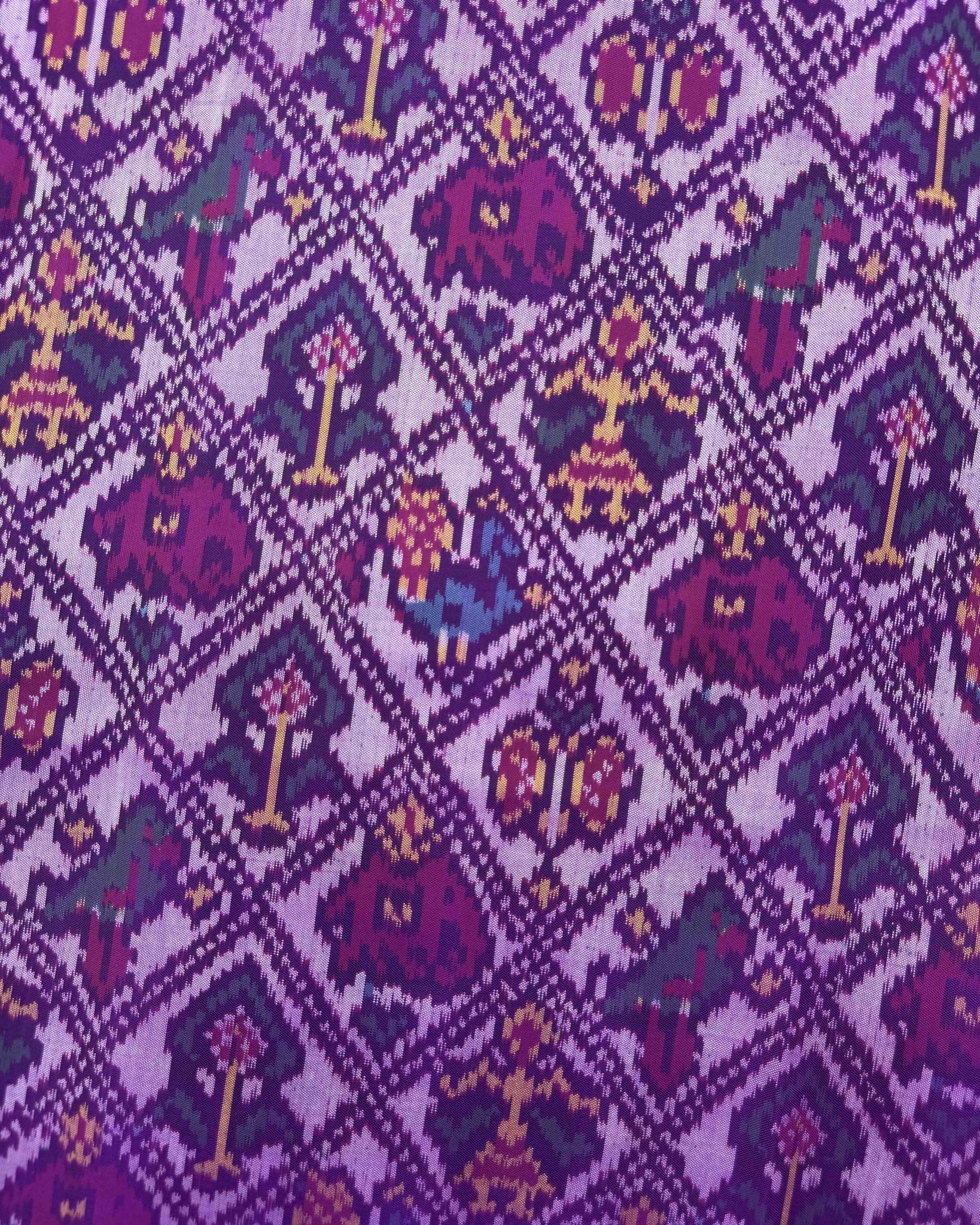Magenta Purple & Purplish White Narikunj Semi Double Ikat Patola Saree - SindhoiPatolaArt