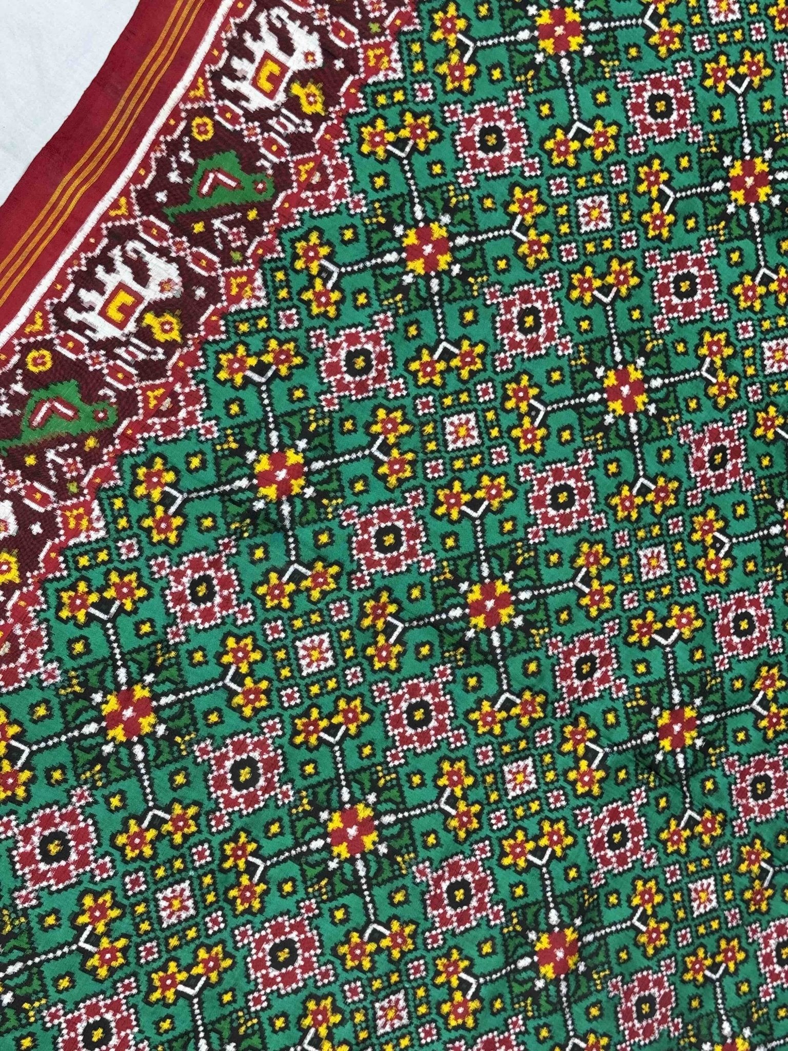 Maroon Green traditional Navratan Patan Patola - SindhoiPatolaArt