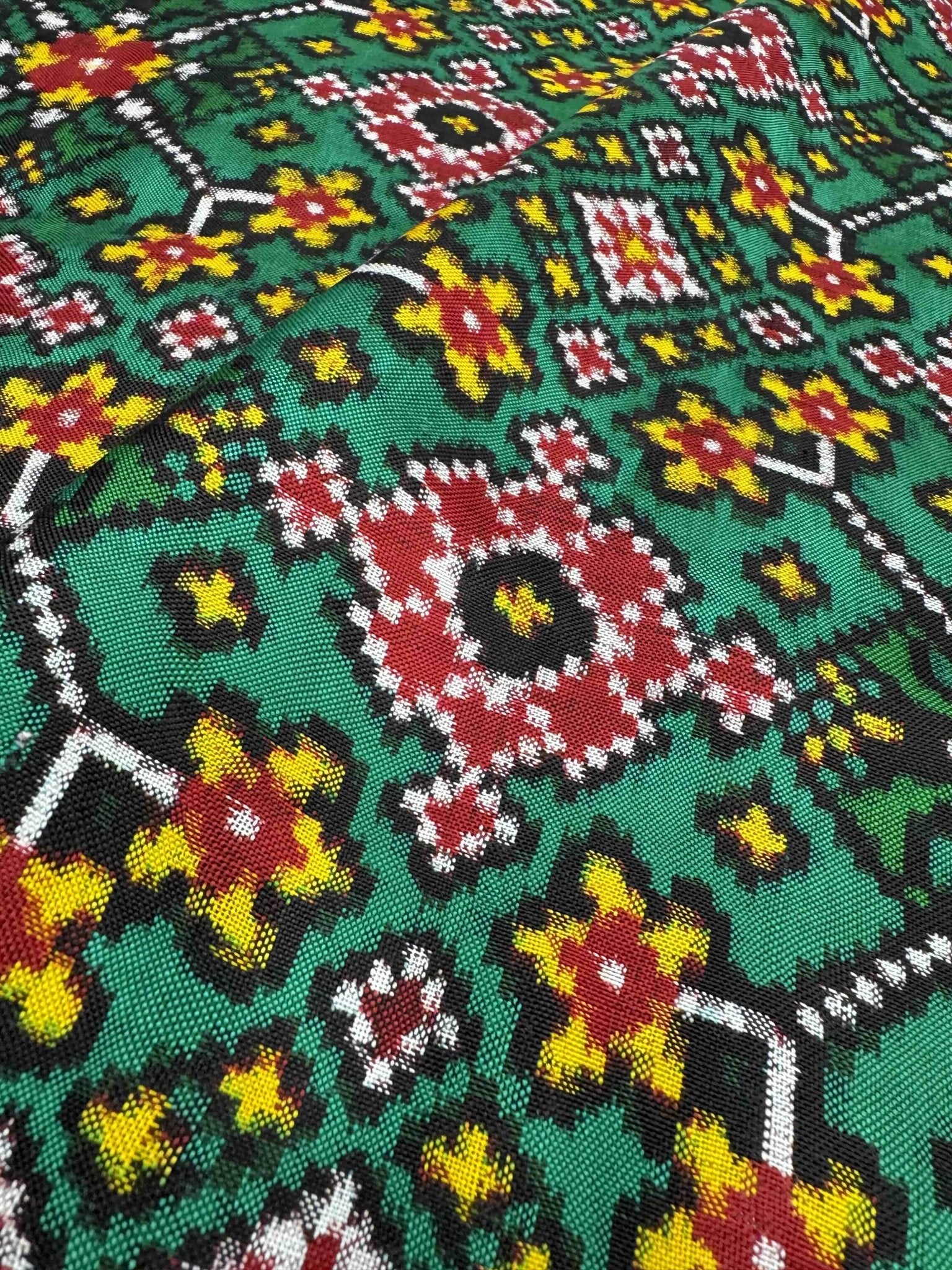 Maroon Green traditional Navratan Patan Patola - SindhoiPatolaArt