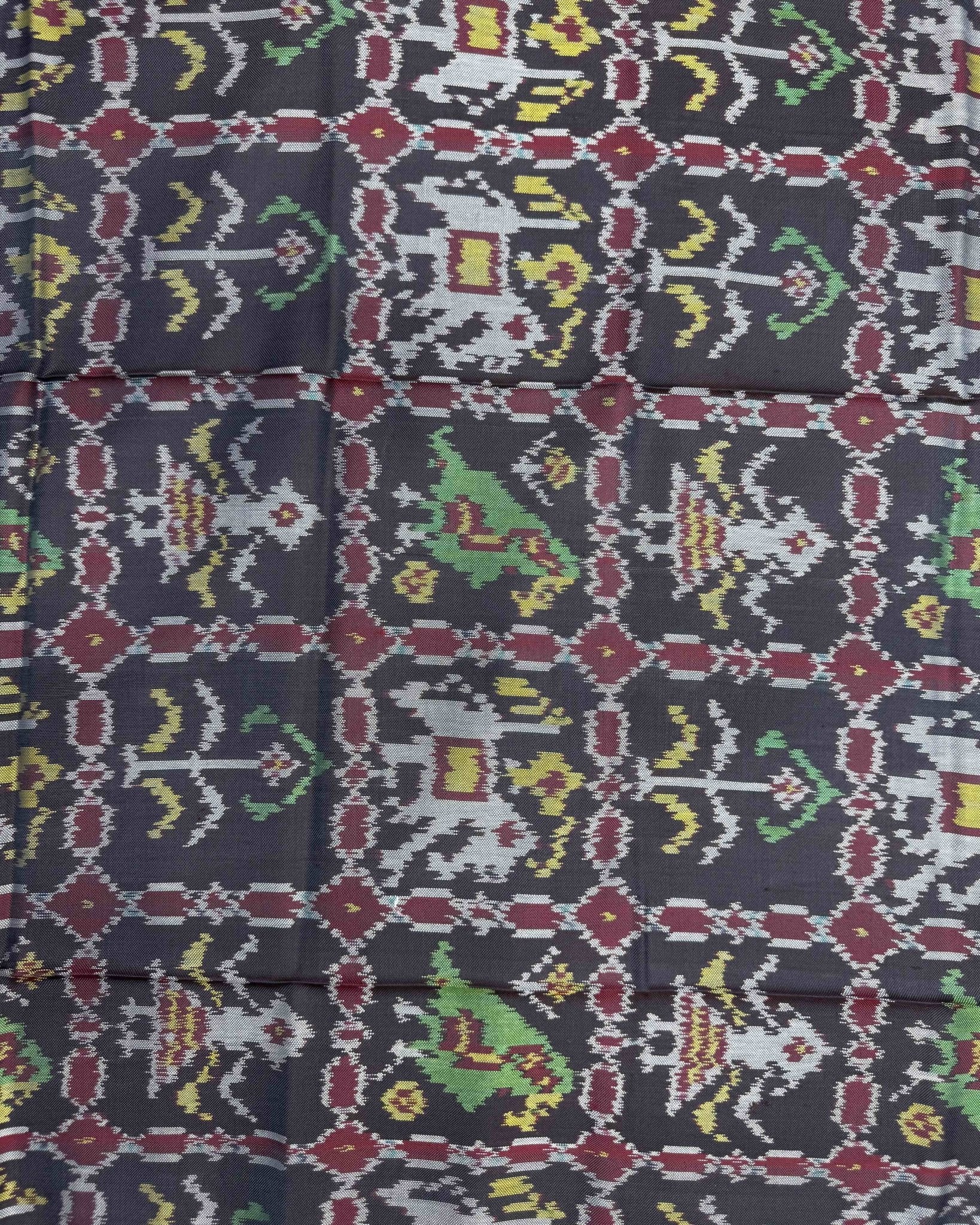 Maroon & Grey Narikunj Semi Double Ikat Patola Dupatta - SindhoiPatolaArt