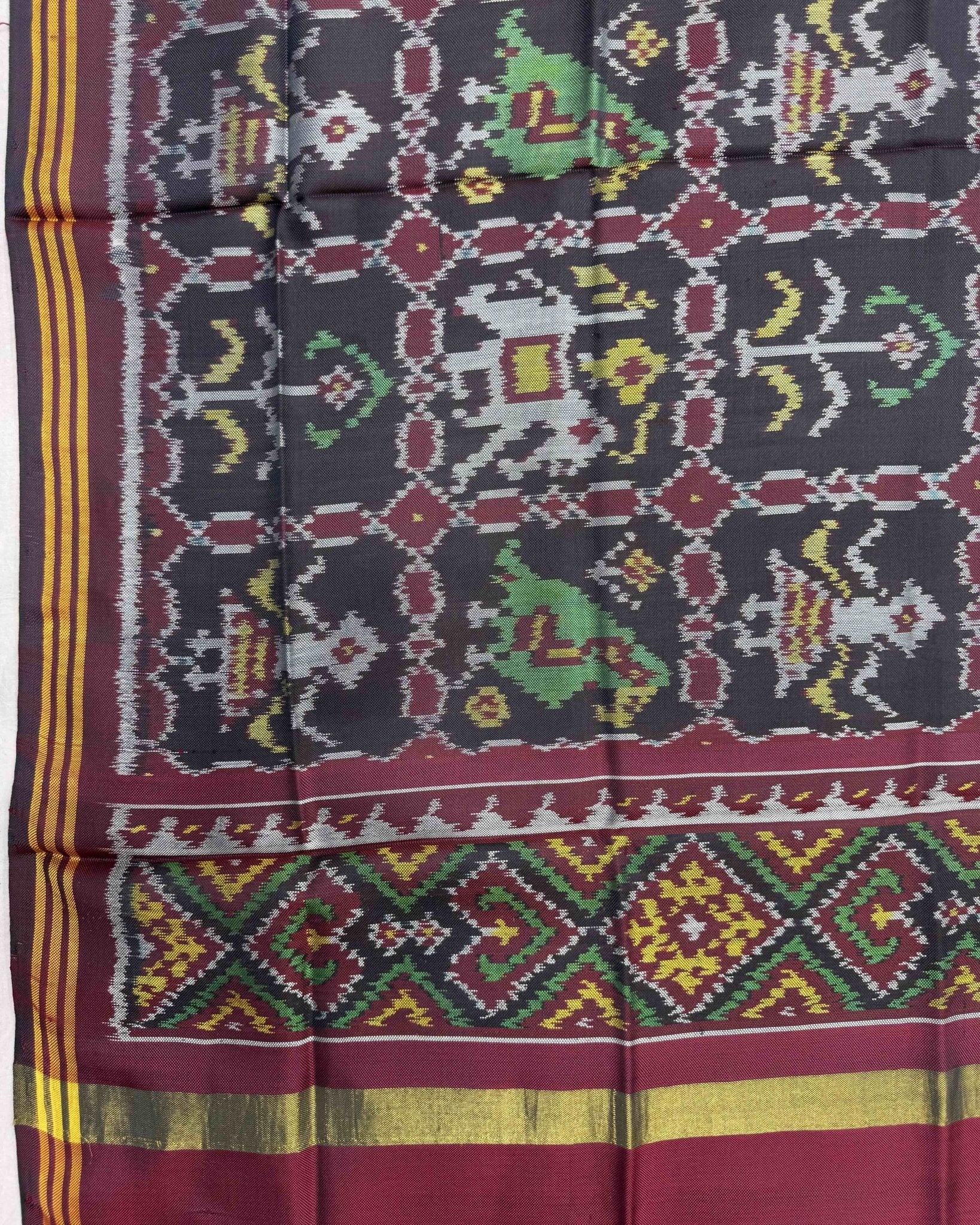 Maroon & Grey Narikunj Semi Double Ikat Patola Dupatta - SindhoiPatolaArt