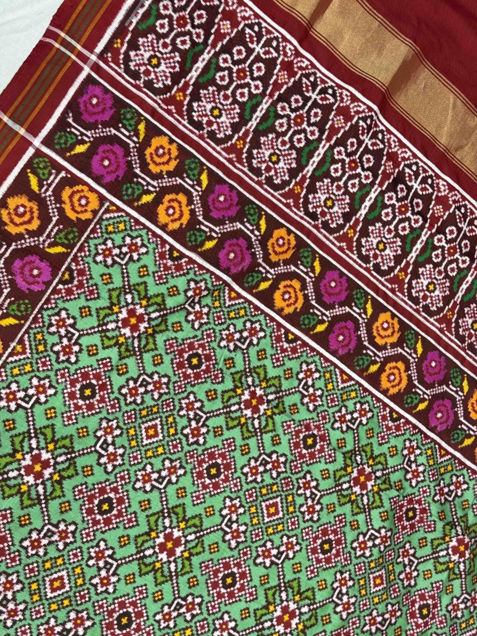 Maroon & Light green navaratan Patan Patola - SindhoiPatolaArt