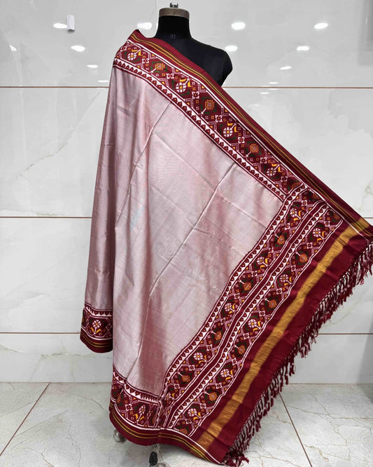 Maroon & Light Onion Plain Double Ikat Patola Dupatta - SindhoiPatolaArt