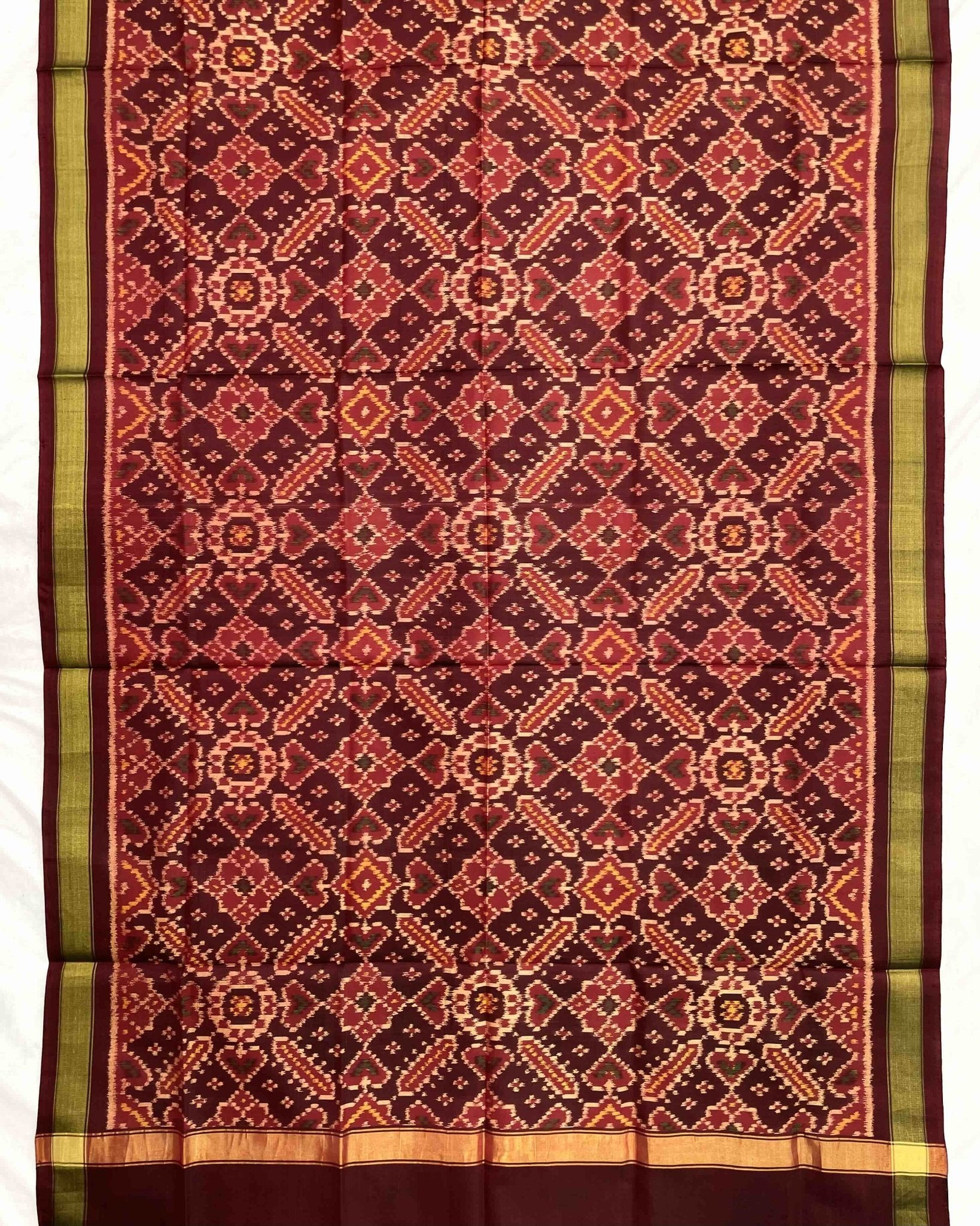 Maroon Manekchowk Patola Dupatta - SindhoiPatolaArt