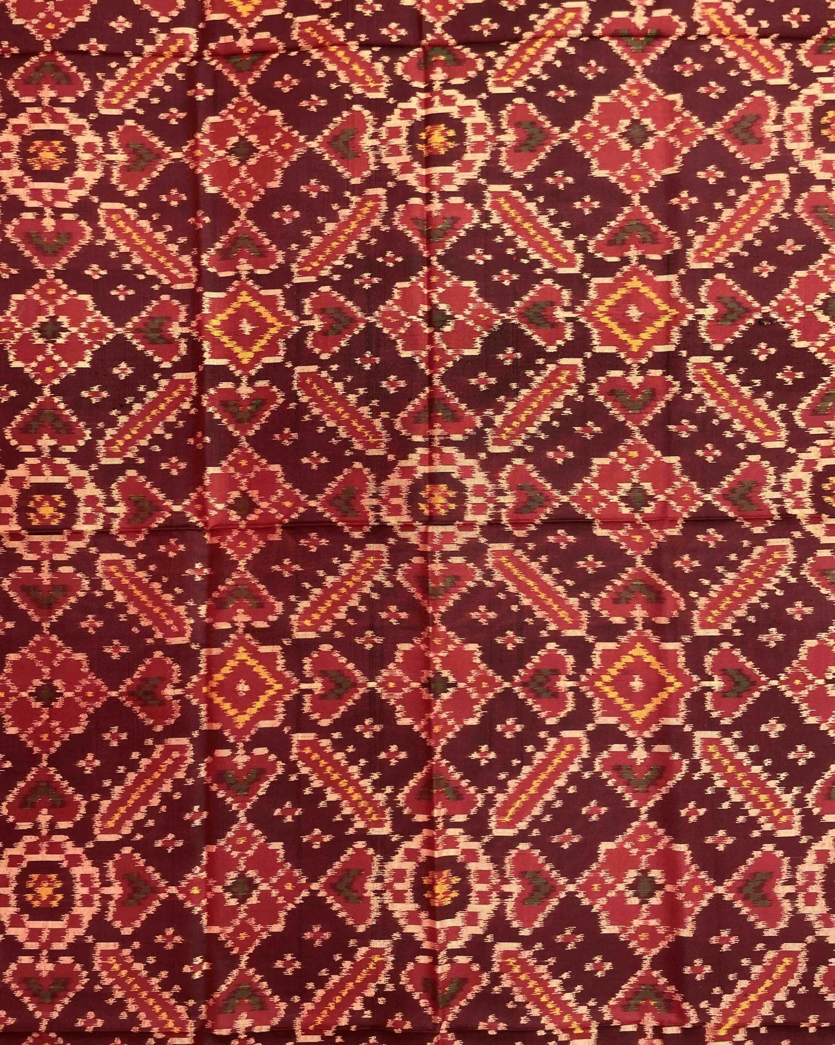 Maroon Manekchowk Patola Dupatta - SindhoiPatolaArt