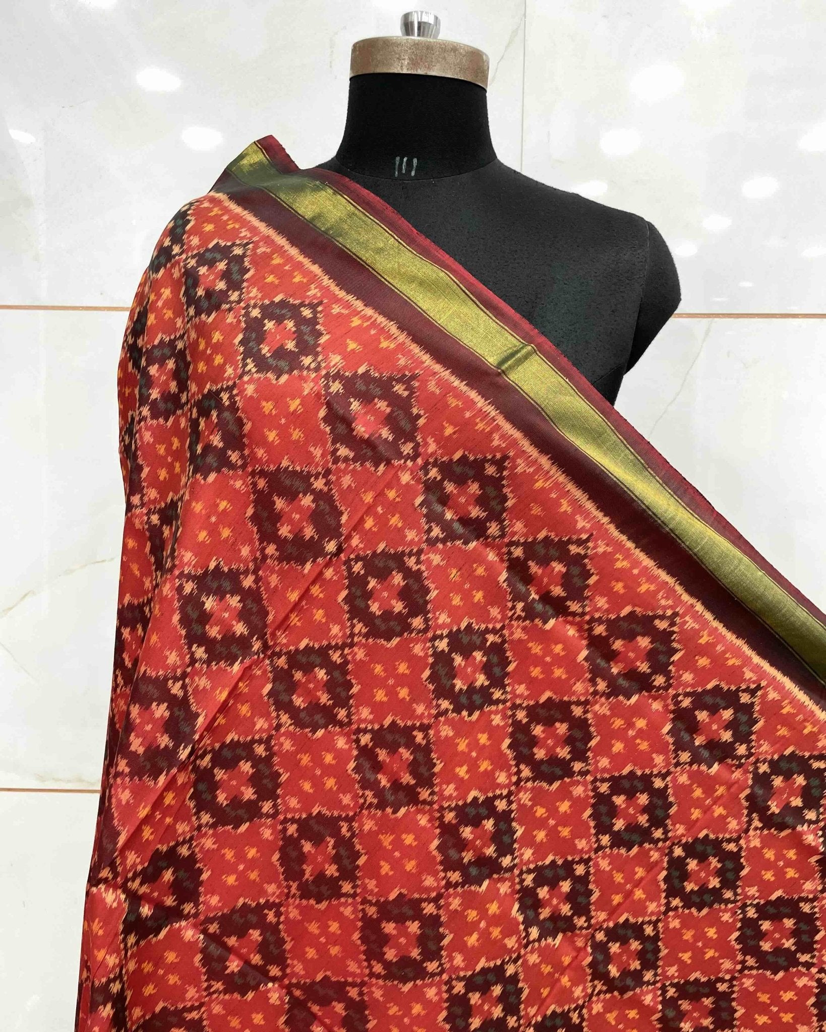 Maroon Red Buttonful Design Patola Dupatta - SindhoiPatolaArt