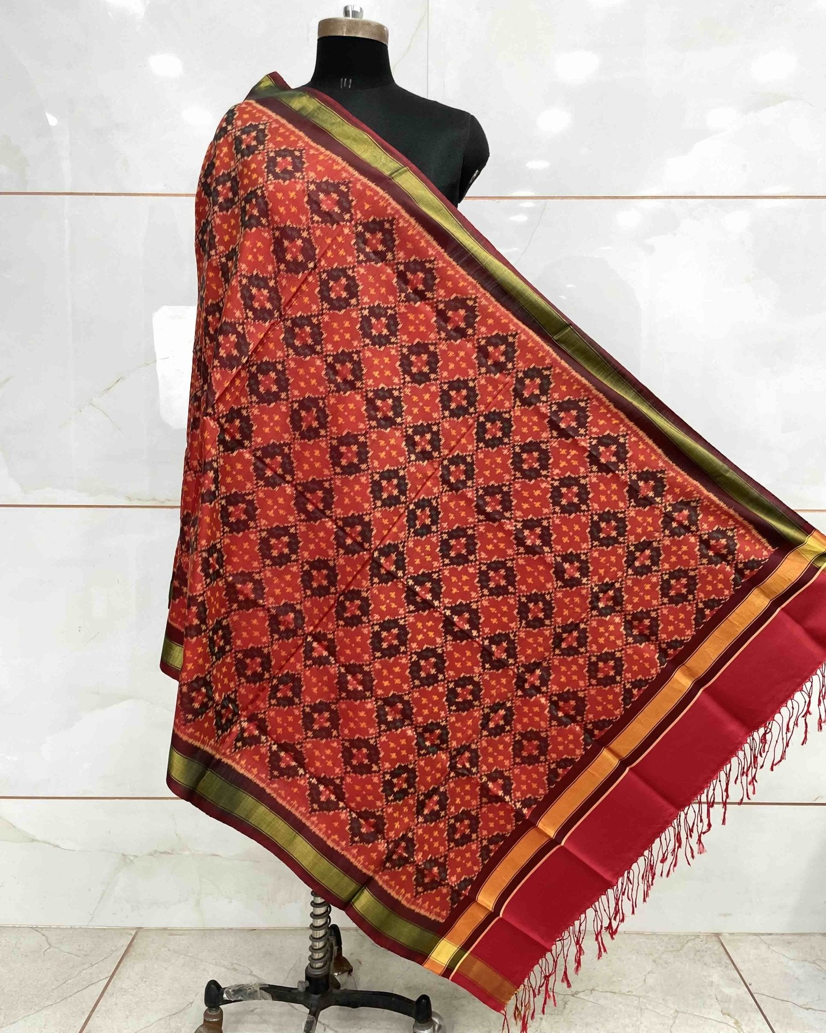 Maroon Red Buttonful Design Patola Dupatta - SindhoiPatolaArt
