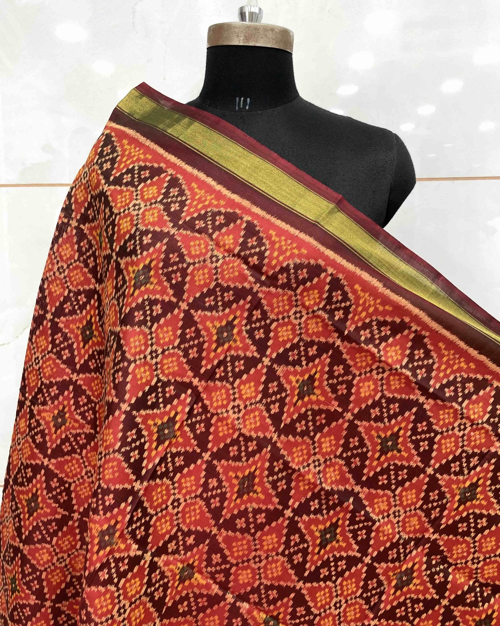 Maroon & Red Solsitara Design Patola Dupatta - SindhoiPatolaArt