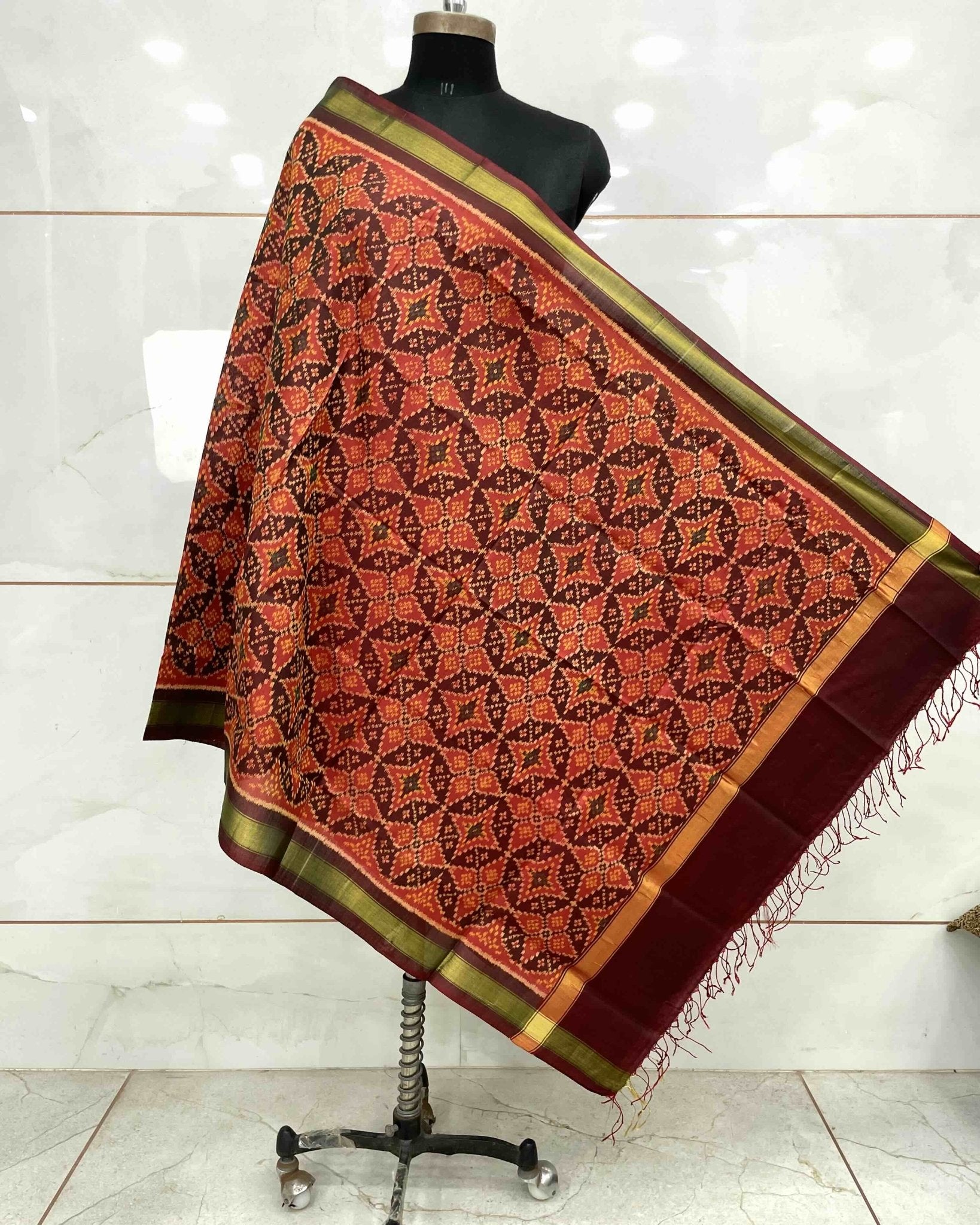 Maroon & Red Solsitara Design Patola Dupatta - SindhoiPatolaArt