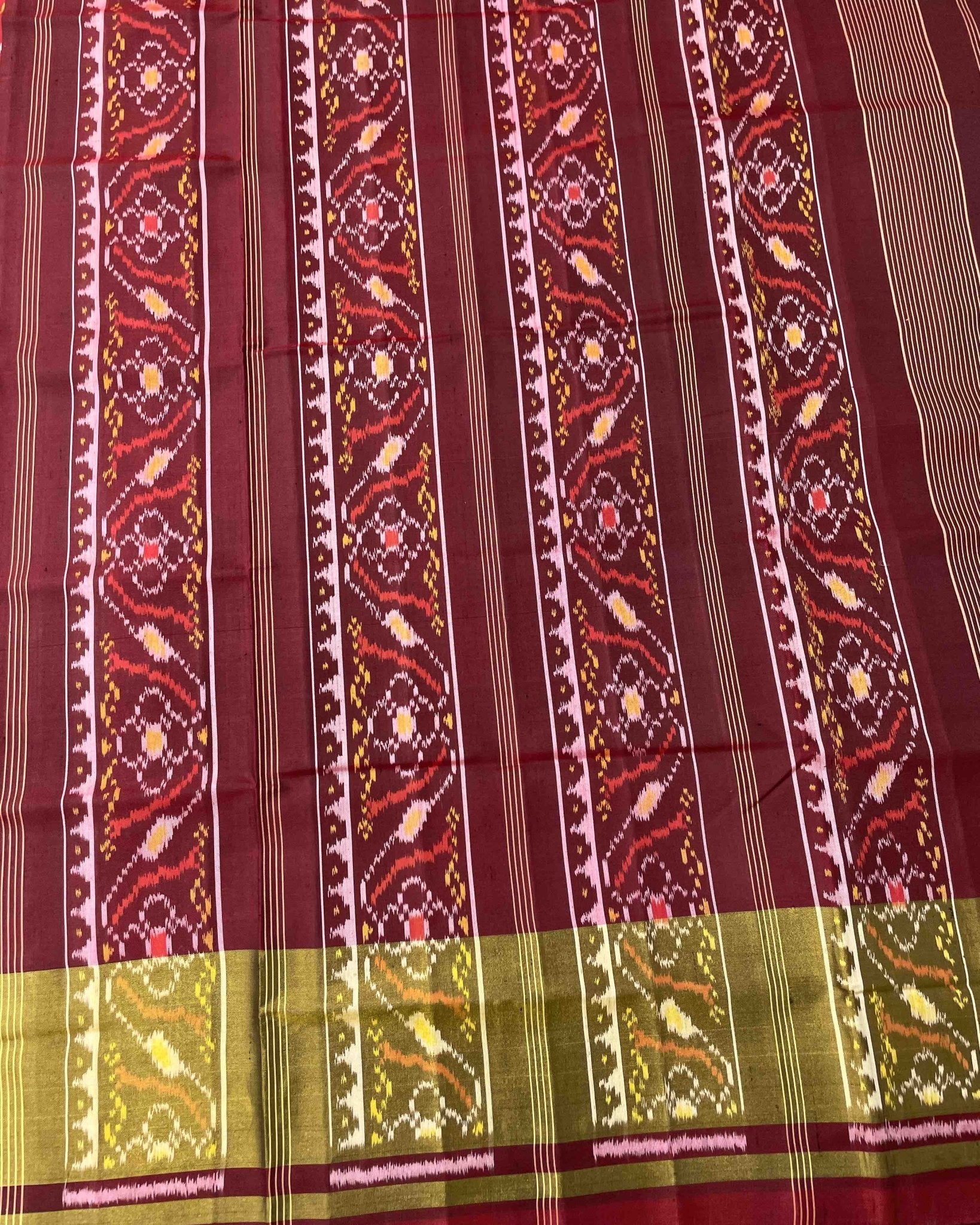 Maroon & Red Zigzag Designer Patola Saree - SindhoiPatolaArt