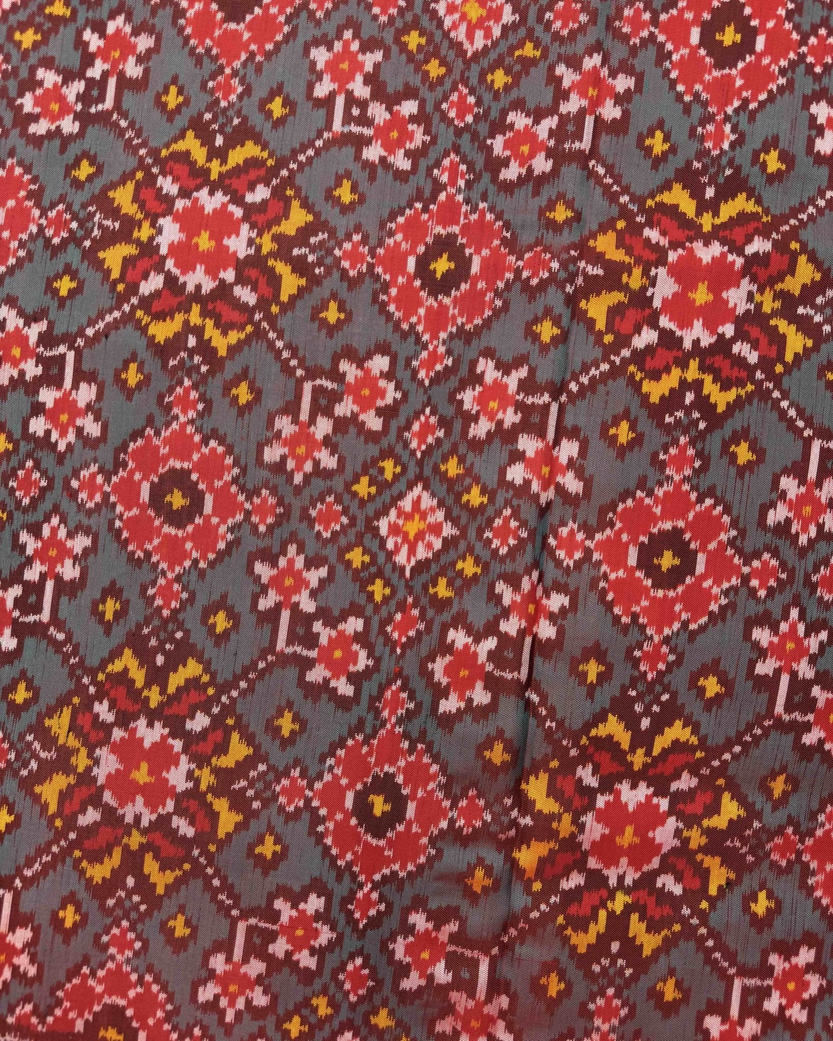 Maroon & Turquoise Navratan Semi Double Ikat Patola Saree - SindhoiPatolaArt