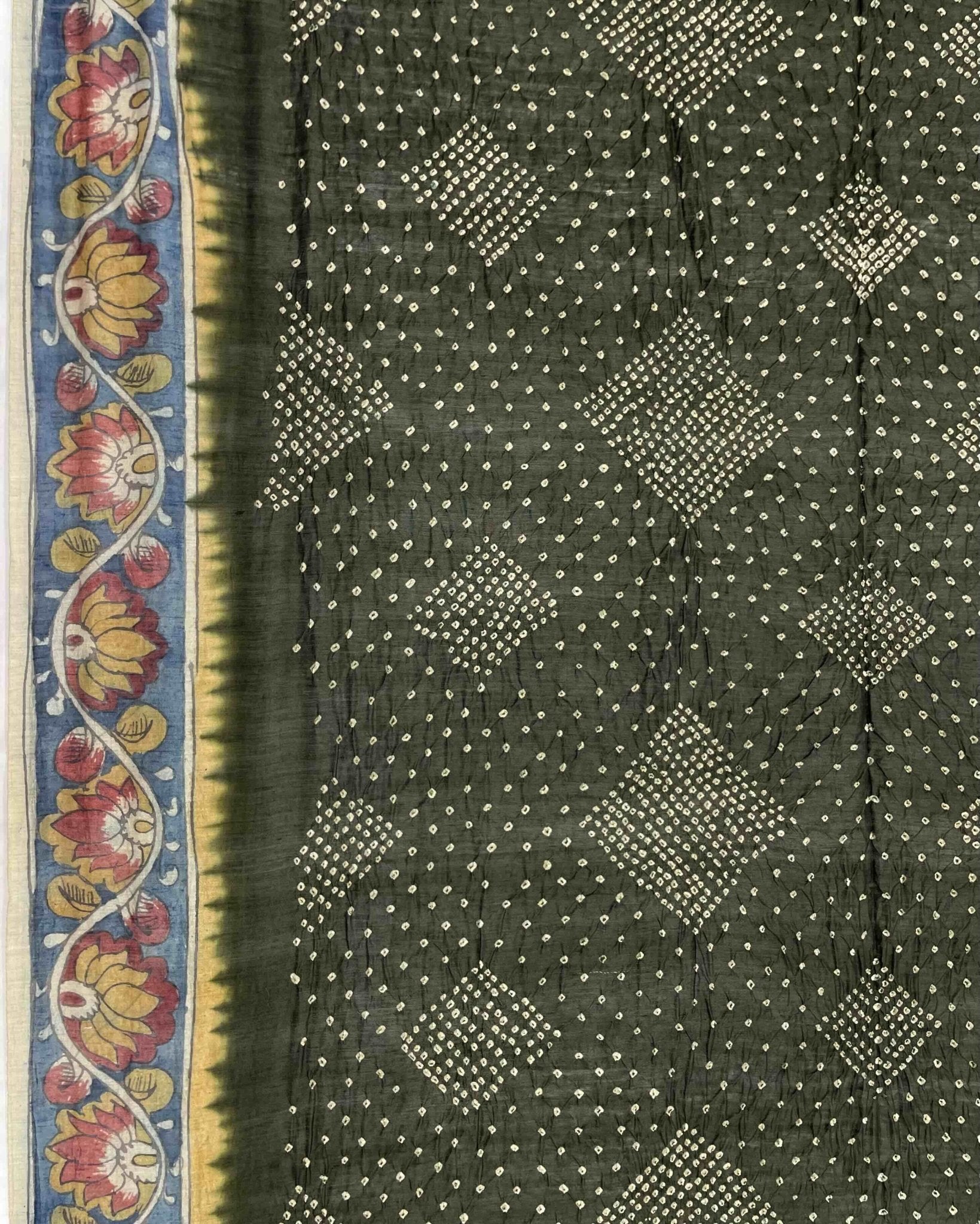 Mehendi Green Munga Silk Pen Kamalkari Bandhani Saree - SindhoiPatolaArt