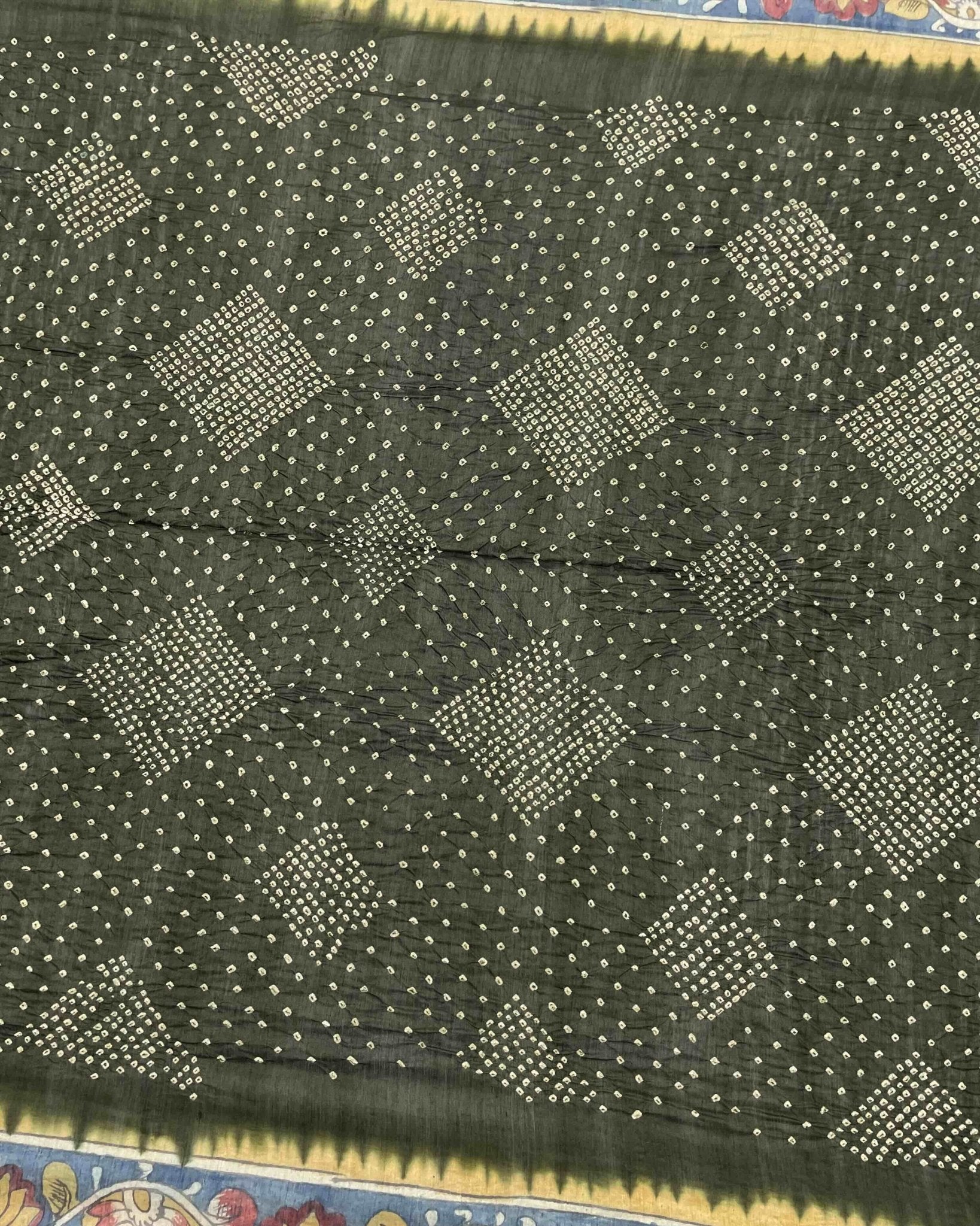 Mehendi Green Munga Silk Pen Kamalkari Bandhani Saree - SindhoiPatolaArt