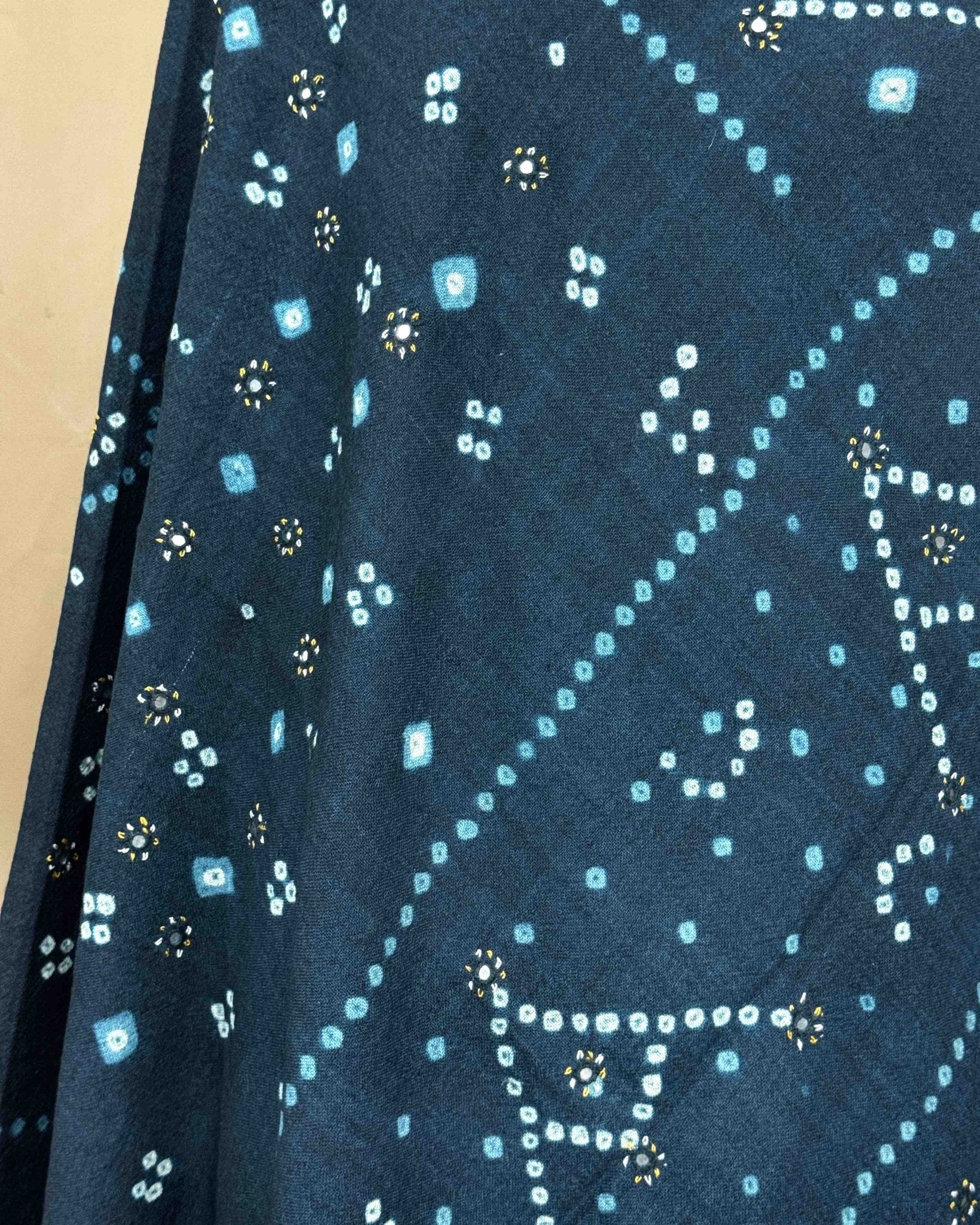 Mor Peach Blue Bandhej Mirror Kutch Woolen Shawl - SindhoiPatolaArt