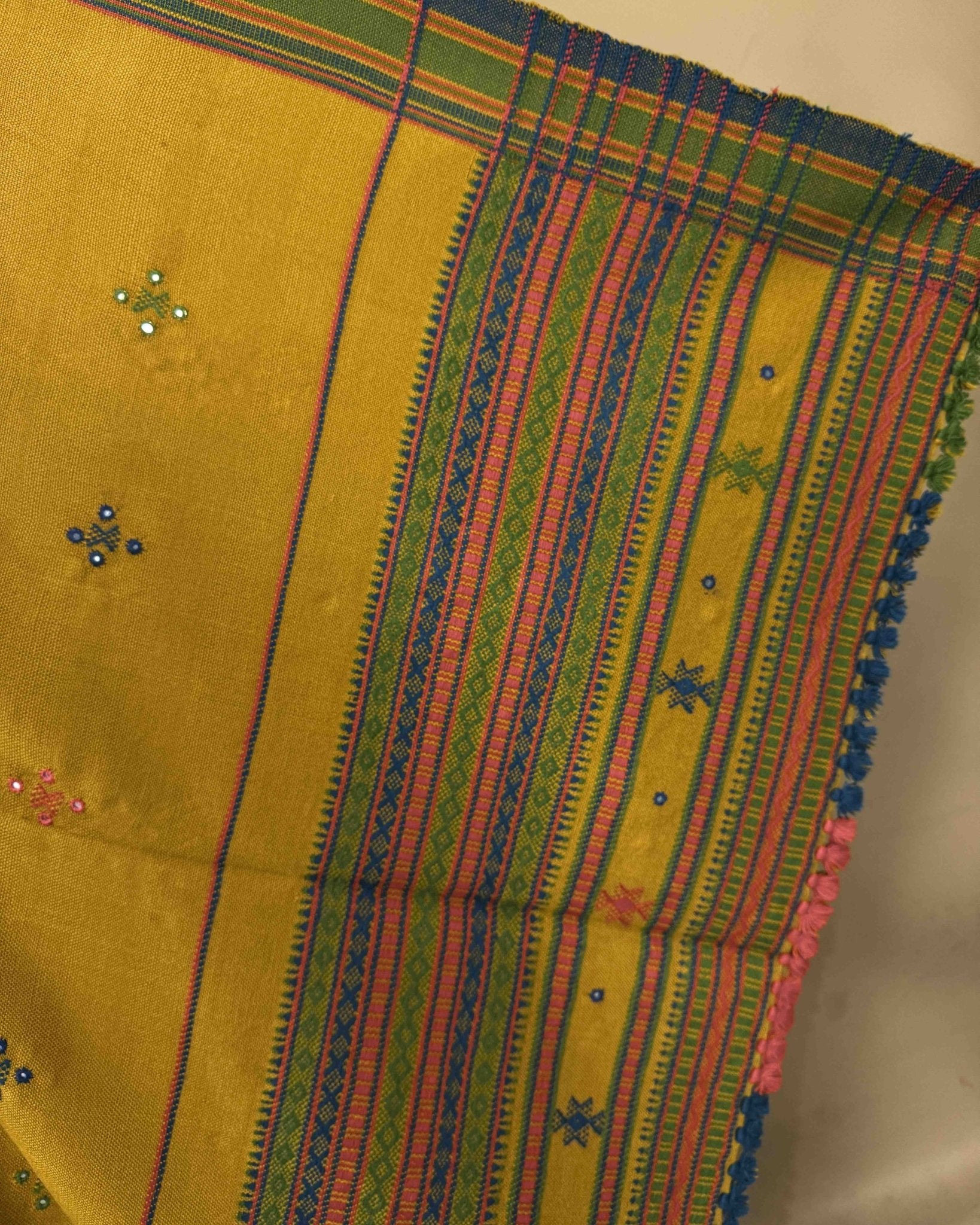 Mustard Yellow Chomukh Mirror Kutchi Woolen Shawl - SindhoiPatolaArt