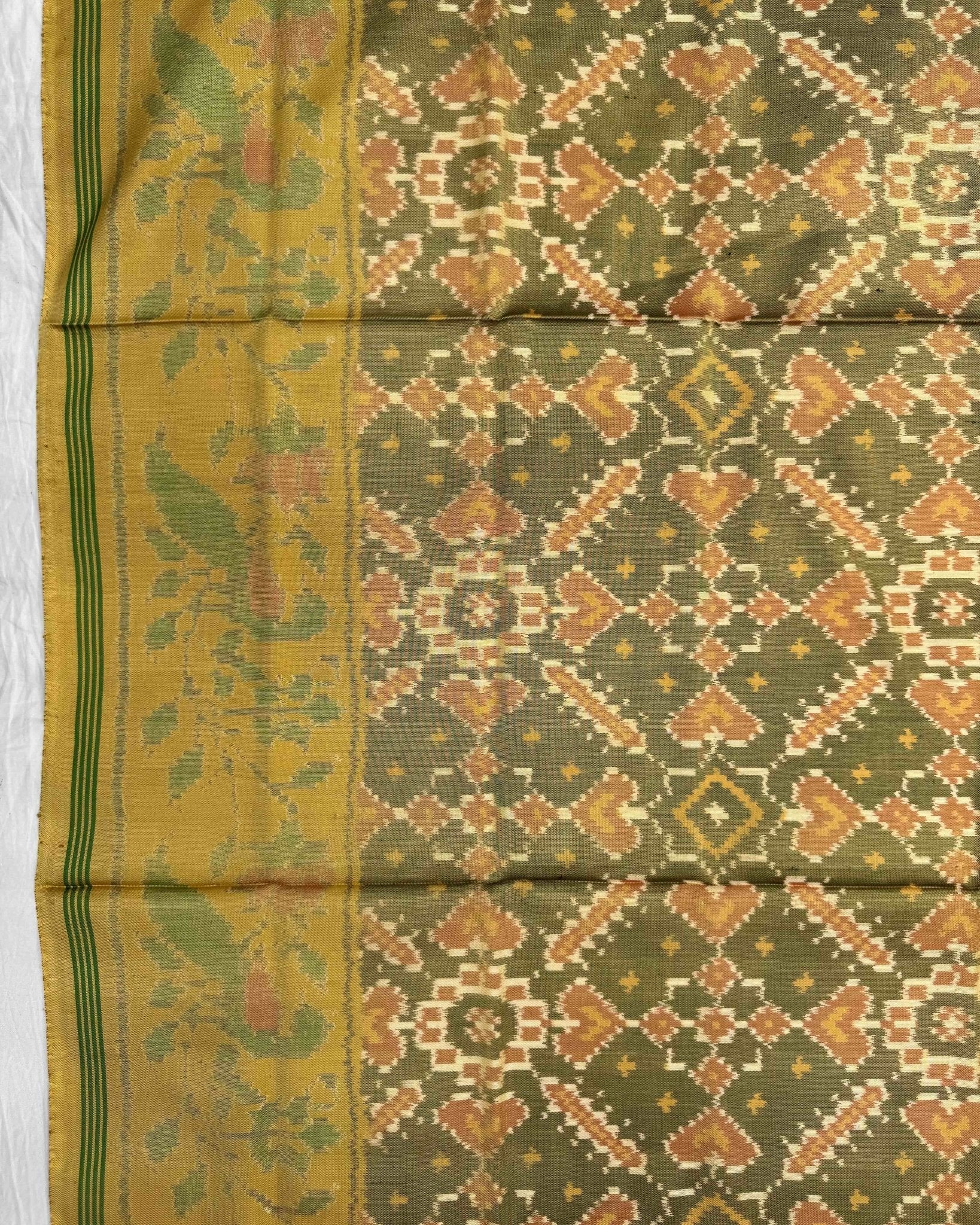 Mustard Yellow Mendi Green Manekchowk Semi Double Ikat Patola Saree - SindhoiPatolaArt