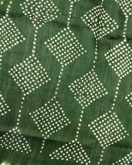 Off white & Green Madhubani Bandhani Saree - SindhoiPatolaArt