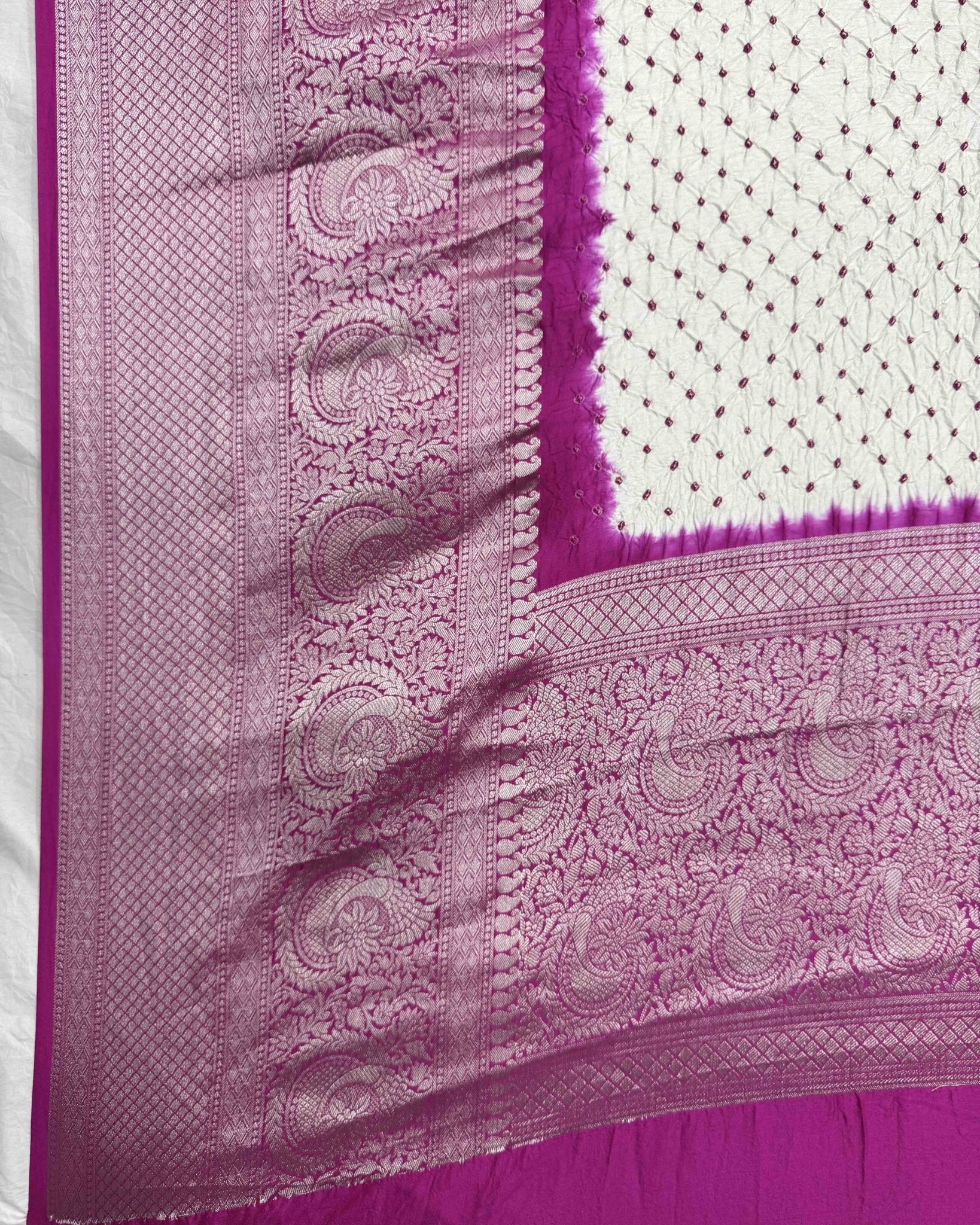 Off white & Pink Kanchipuram Bandhani Dupatta - SindhoiPatolaArt