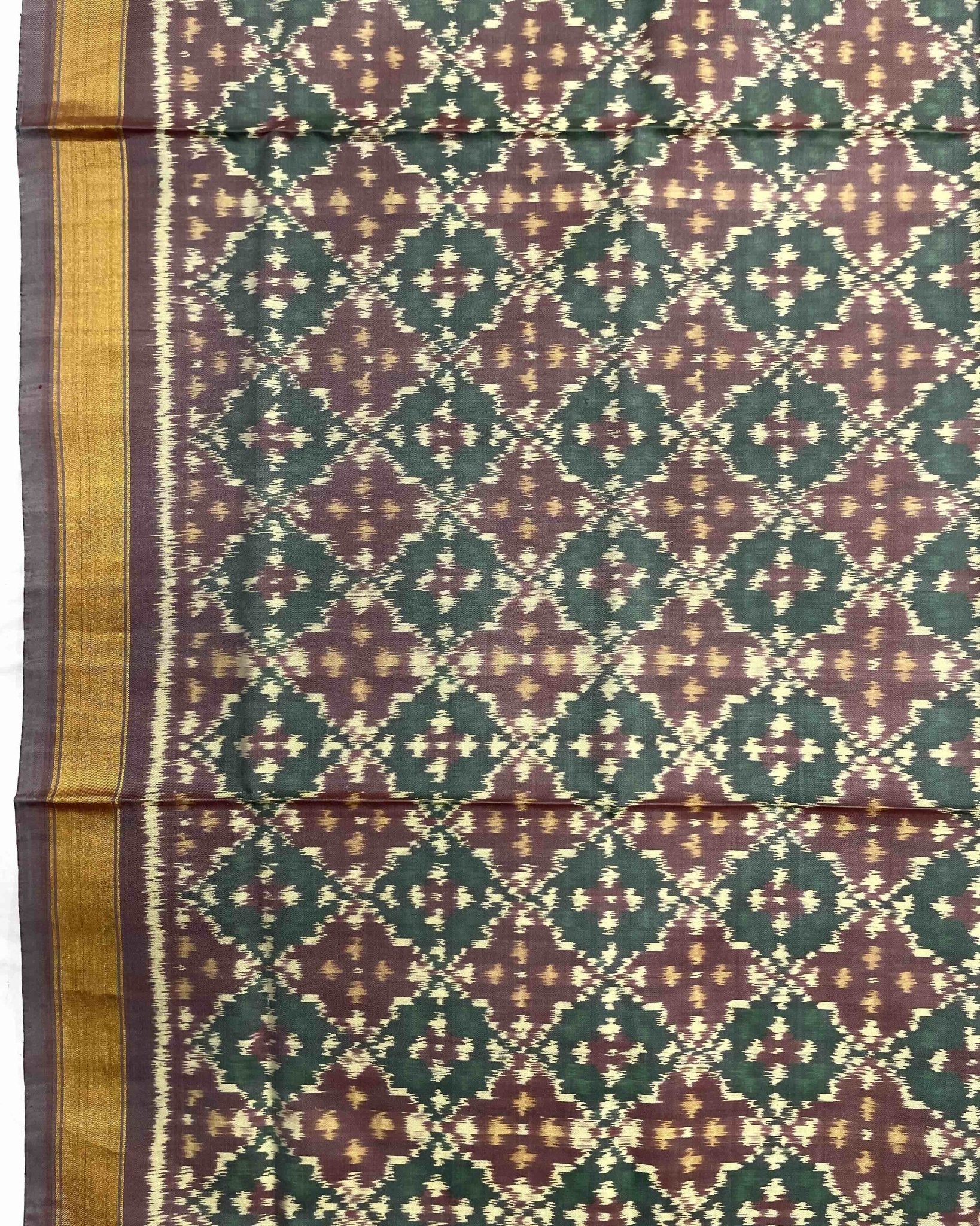 Onion Buttoful Design Patola Dupatta - SindhoiPatolaArt