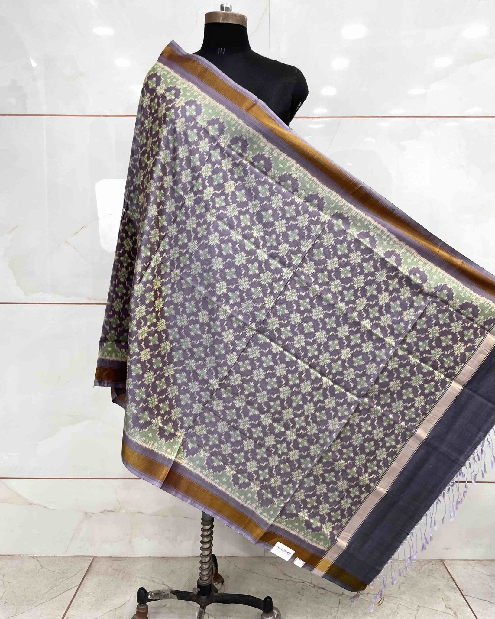 Onion Grey Buttonful Design Patola Dupatta - SindhoiPatolaArt
