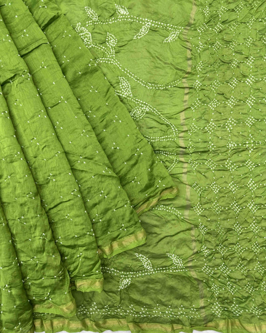 Parrot Green Chanderi Bandhani Saree - SindhoiPatolaArt