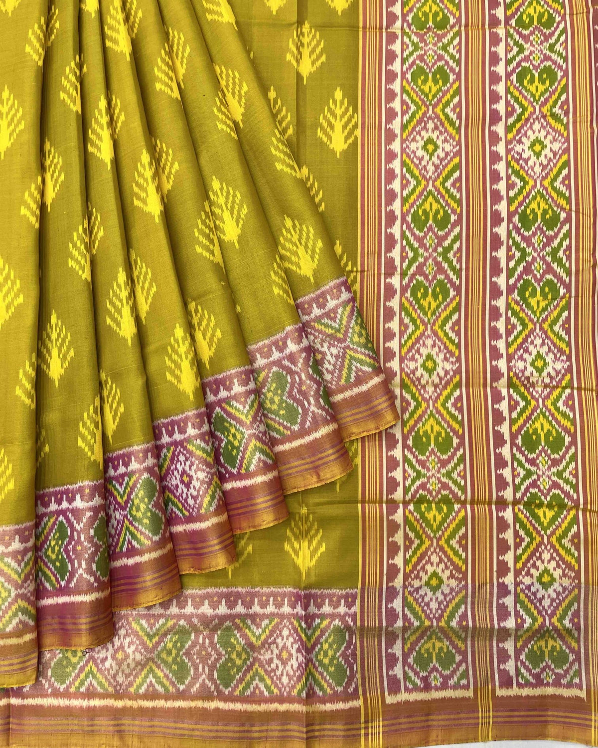 Peach & Mehendi Fancy Leaves Patola Saree - SindhoiPatolaArt