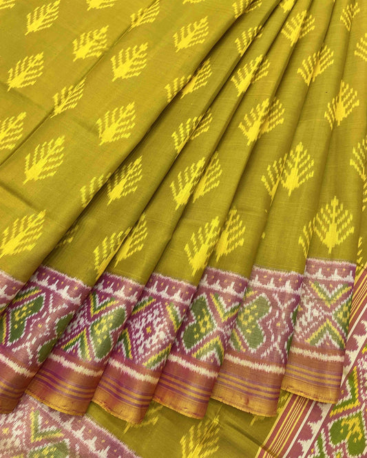 Peach & Mehendi Fancy Leaves Patola Saree - SindhoiPatolaArt