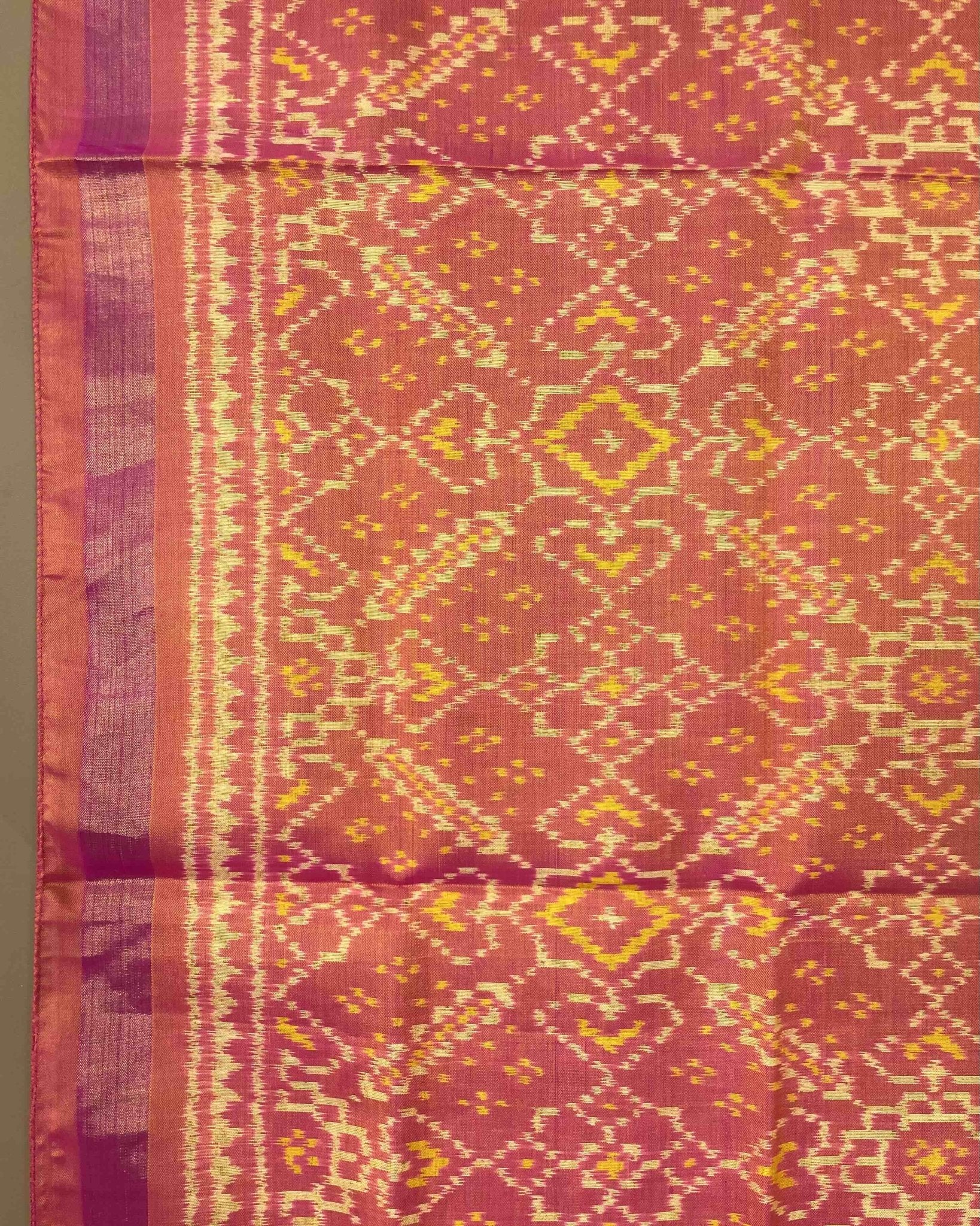Peach Pink Manekchowk Patola Stole - SindhoiPatolaArt