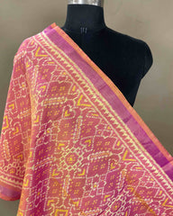 Peach Pink Manekchowk Patola Stole - SindhoiPatolaArt