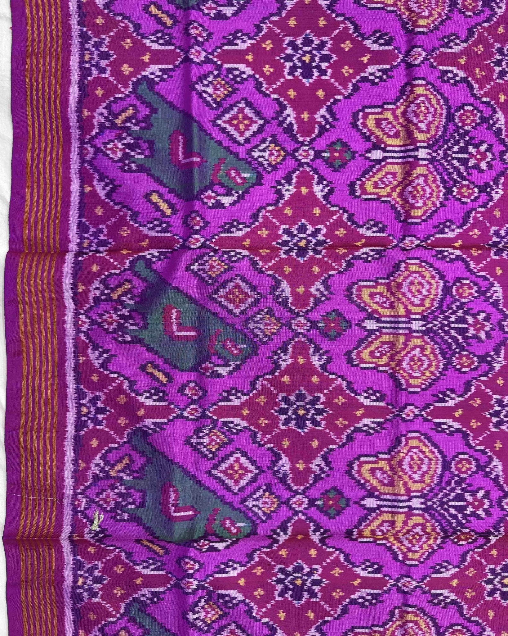 Pink Big Figure Narikunj Semi Double Ikat Patola Saree - SindhoiPatolaArt