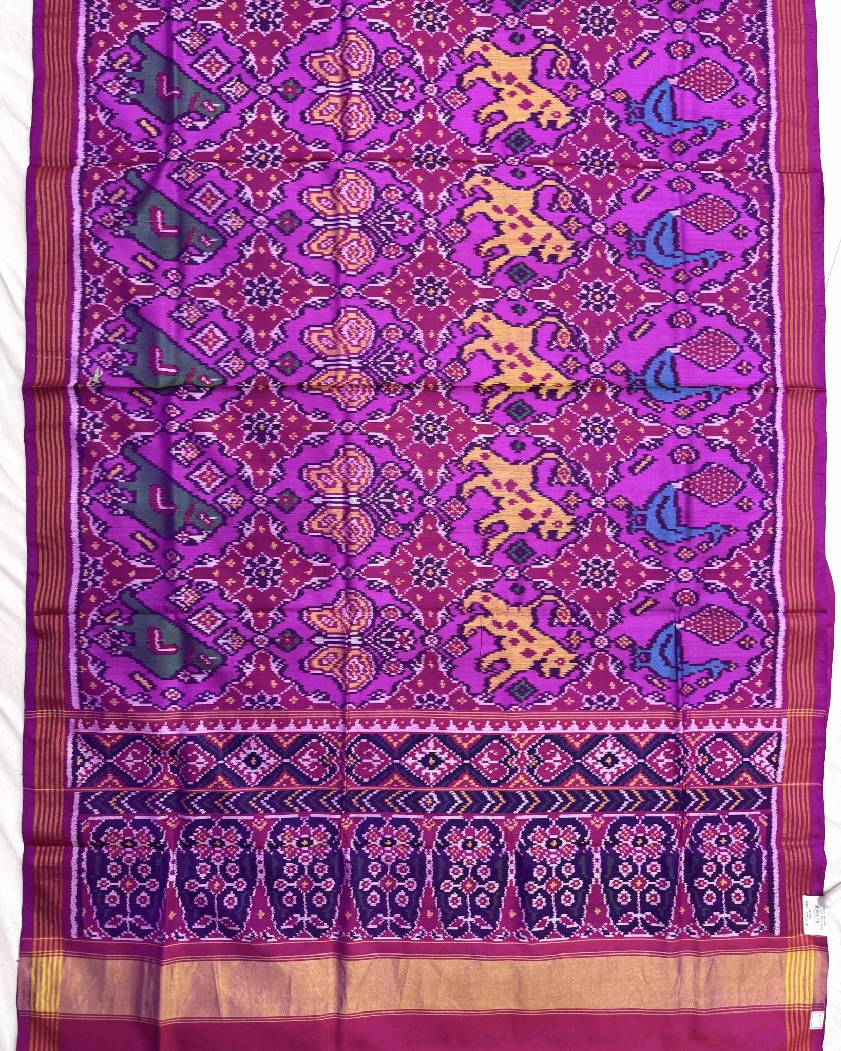 Pink Big Figure Narikunj Semi Double Ikat Patola Saree - SindhoiPatolaArt