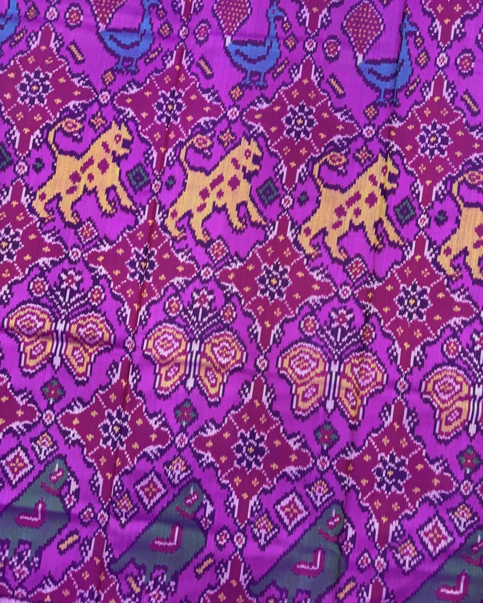 Pink Big Figure Narikunj Semi Double Ikat Patola Saree - SindhoiPatolaArt