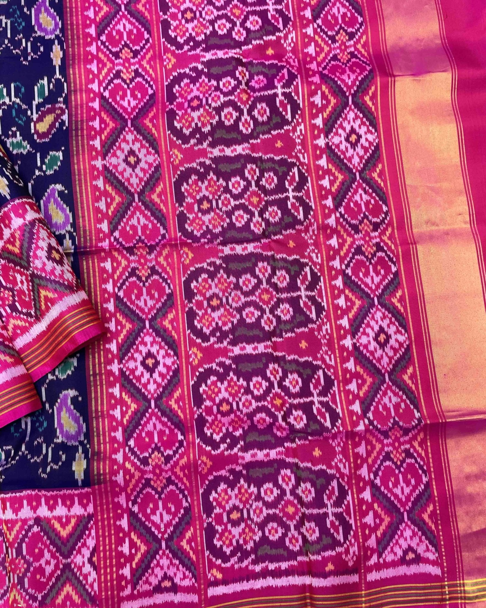 Pink & Blue Fancy Leaves Patola Saree - SindhoiPatolaArt