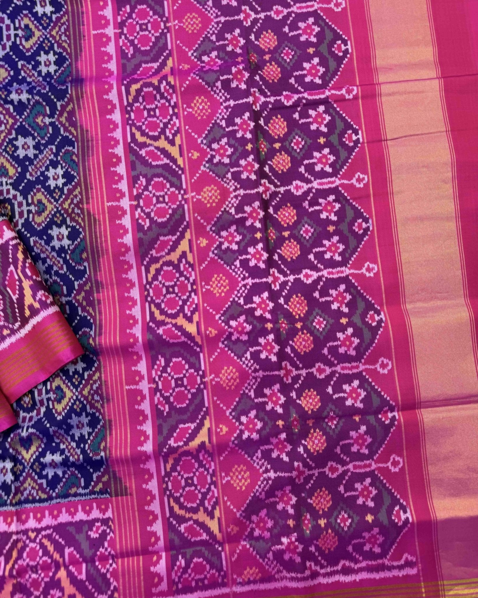 Pink & Blue Manekchowk Semi Double Ikat Patola Saree - SindhoiPatolaArt