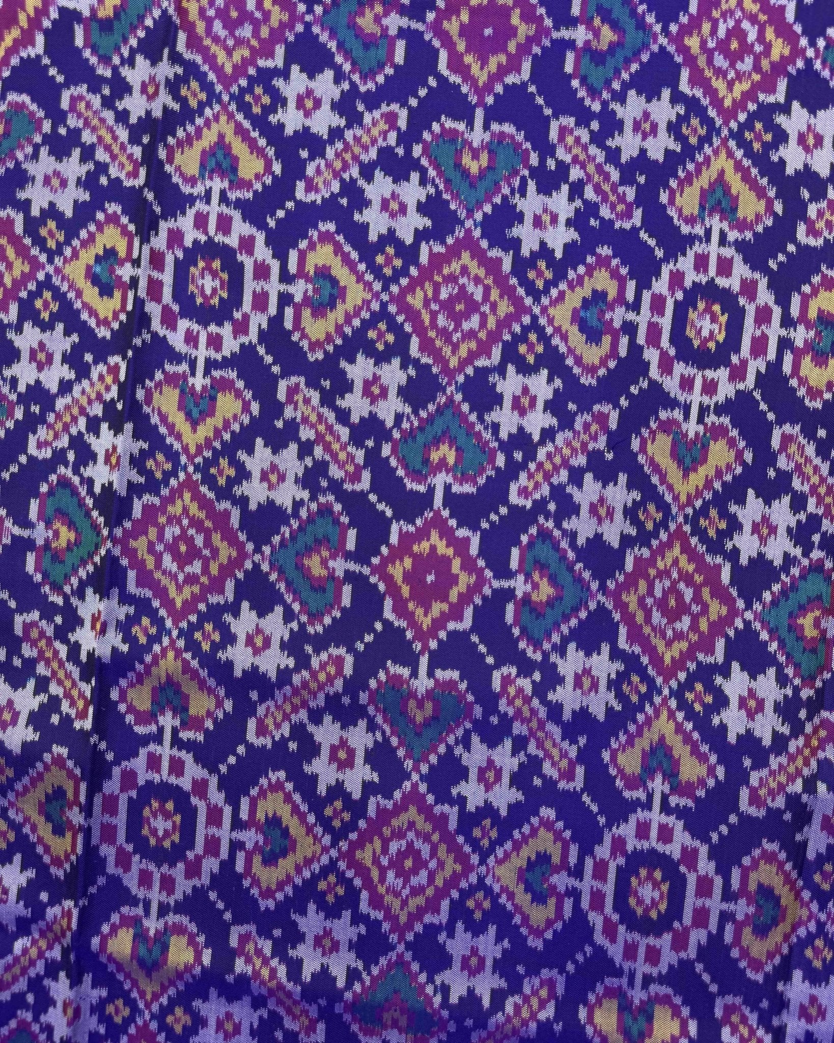 Pink & Blue Manekchowk Semi Double Ikat Patola Saree - SindhoiPatolaArt