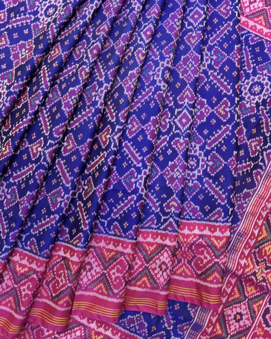 Pink & Blue Manekchowk Semi Double Ikat Patola Saree - SindhoiPatolaArt
